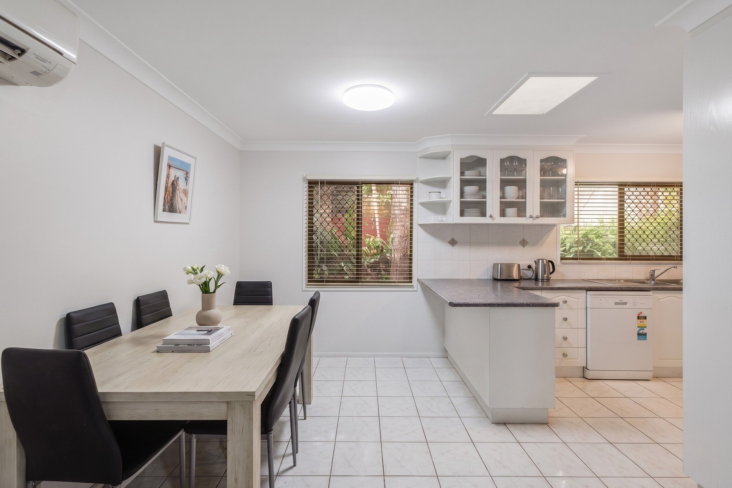 20 Bruntnell Street — photo 4 of 14