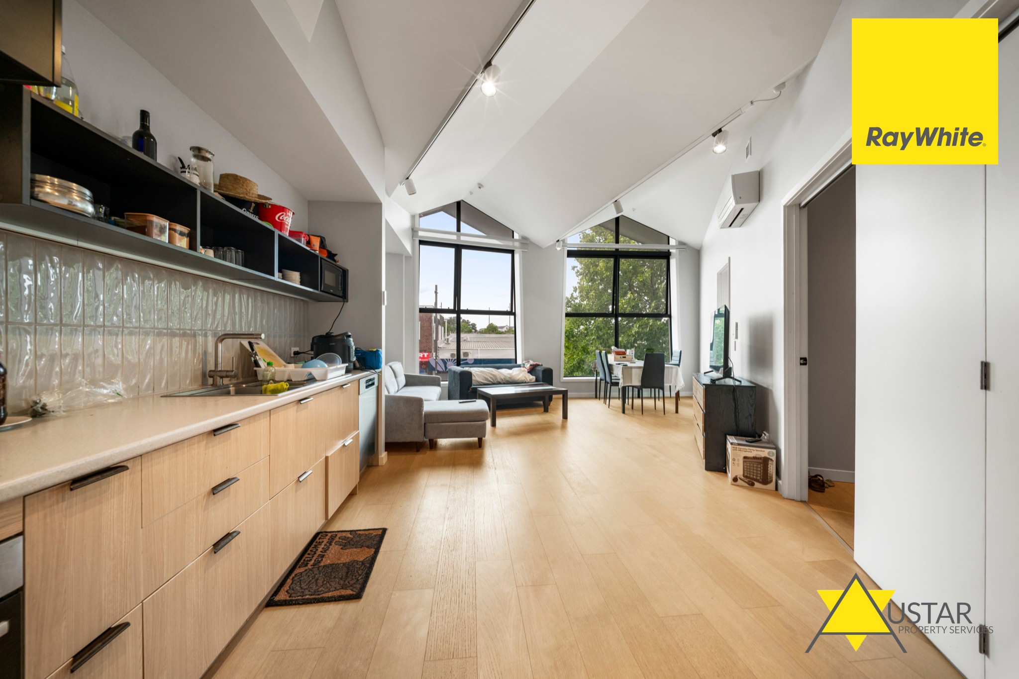 3/14 Todd Plaza, New Lynn, Waitakere City