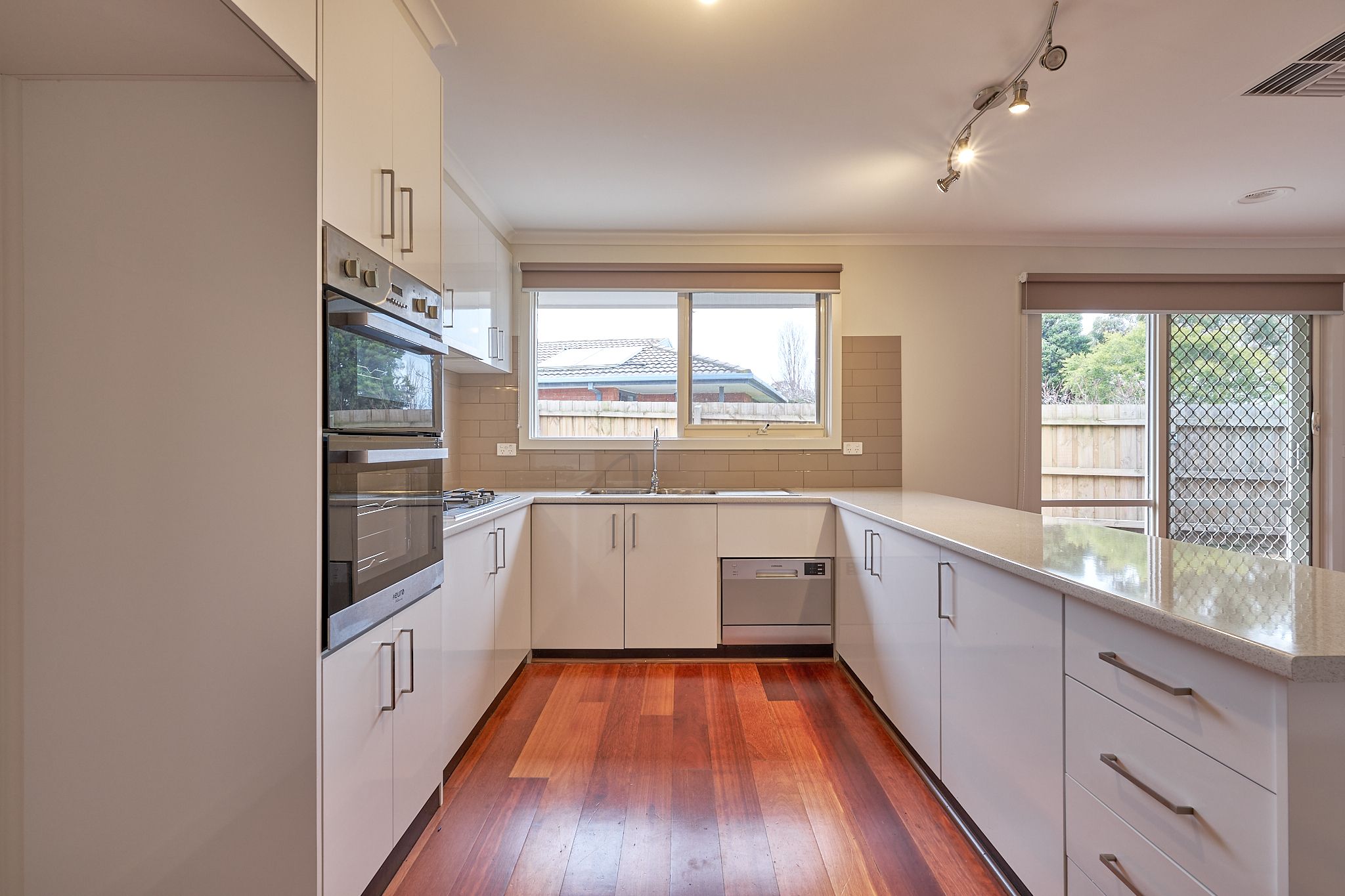 1/5 Lachlan Close, Cranbourne North, VIC 3977