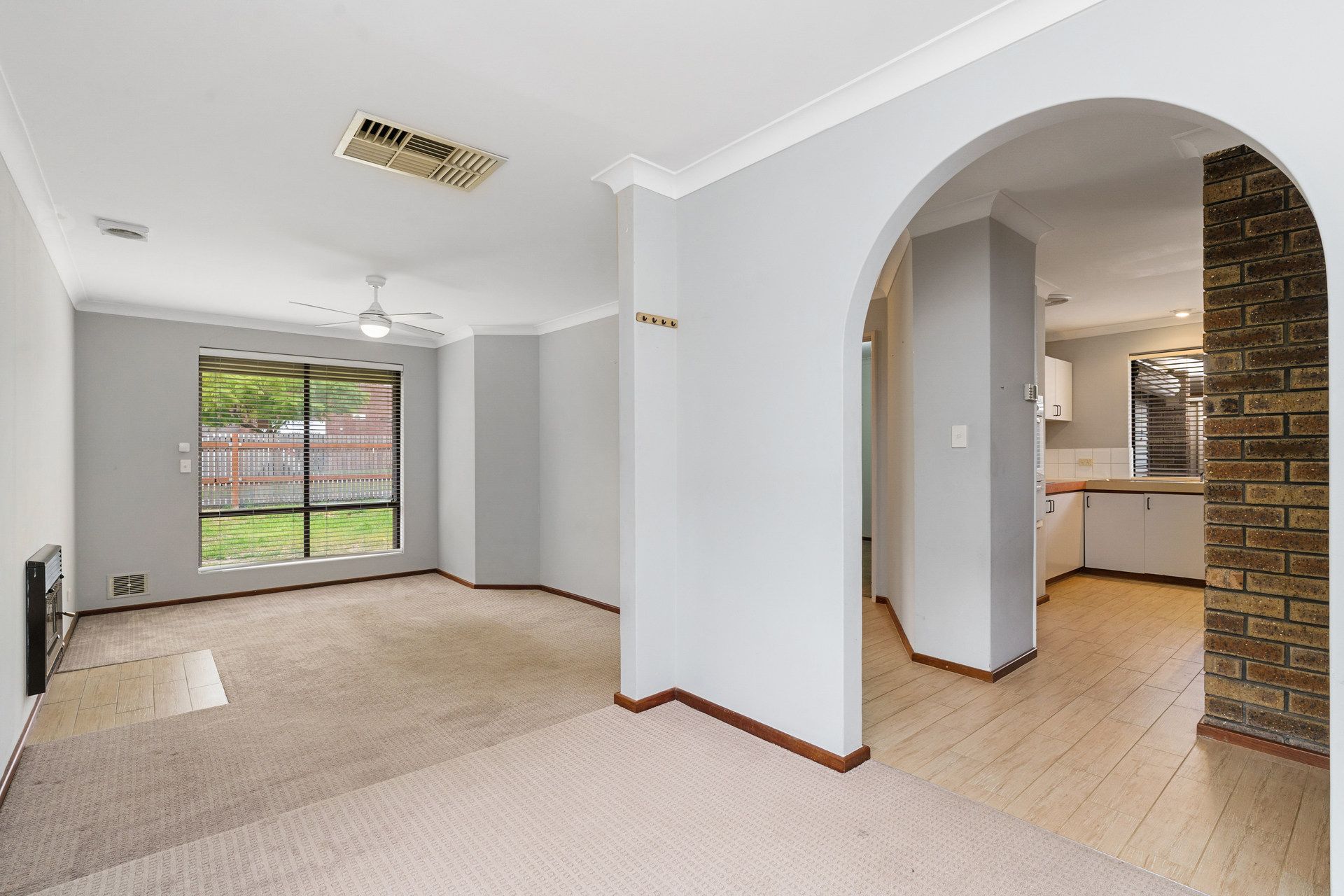 92 Knutsford Avenue, Rivervale, WA 6103