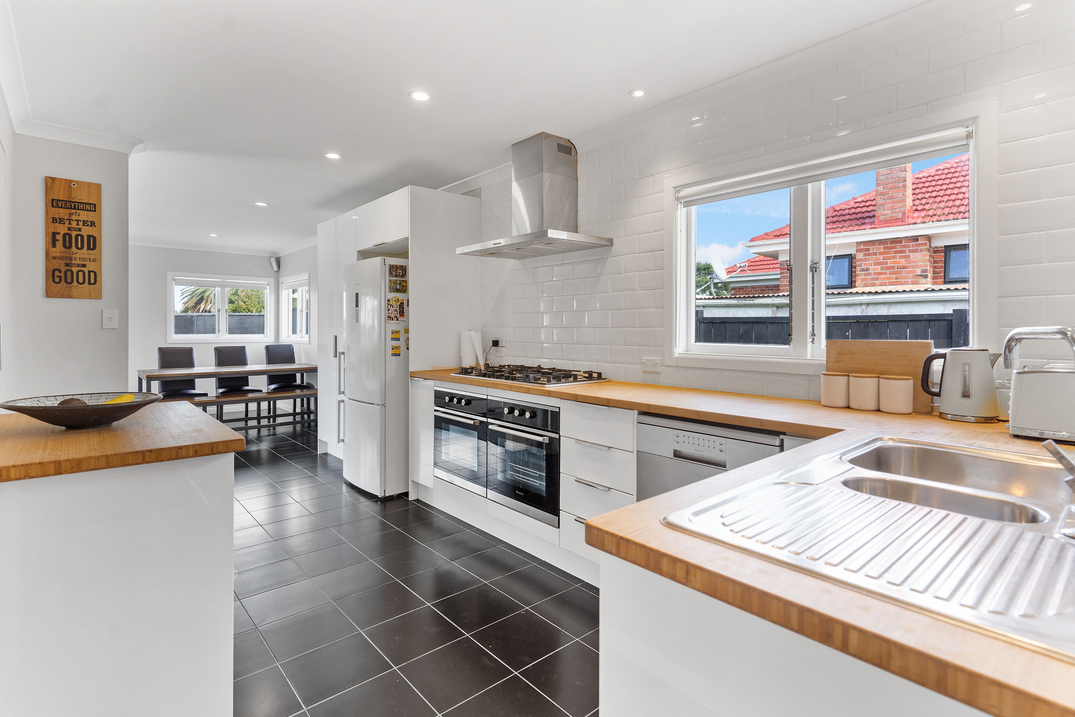 11 Kingfisher Place, Favona, Manukau City