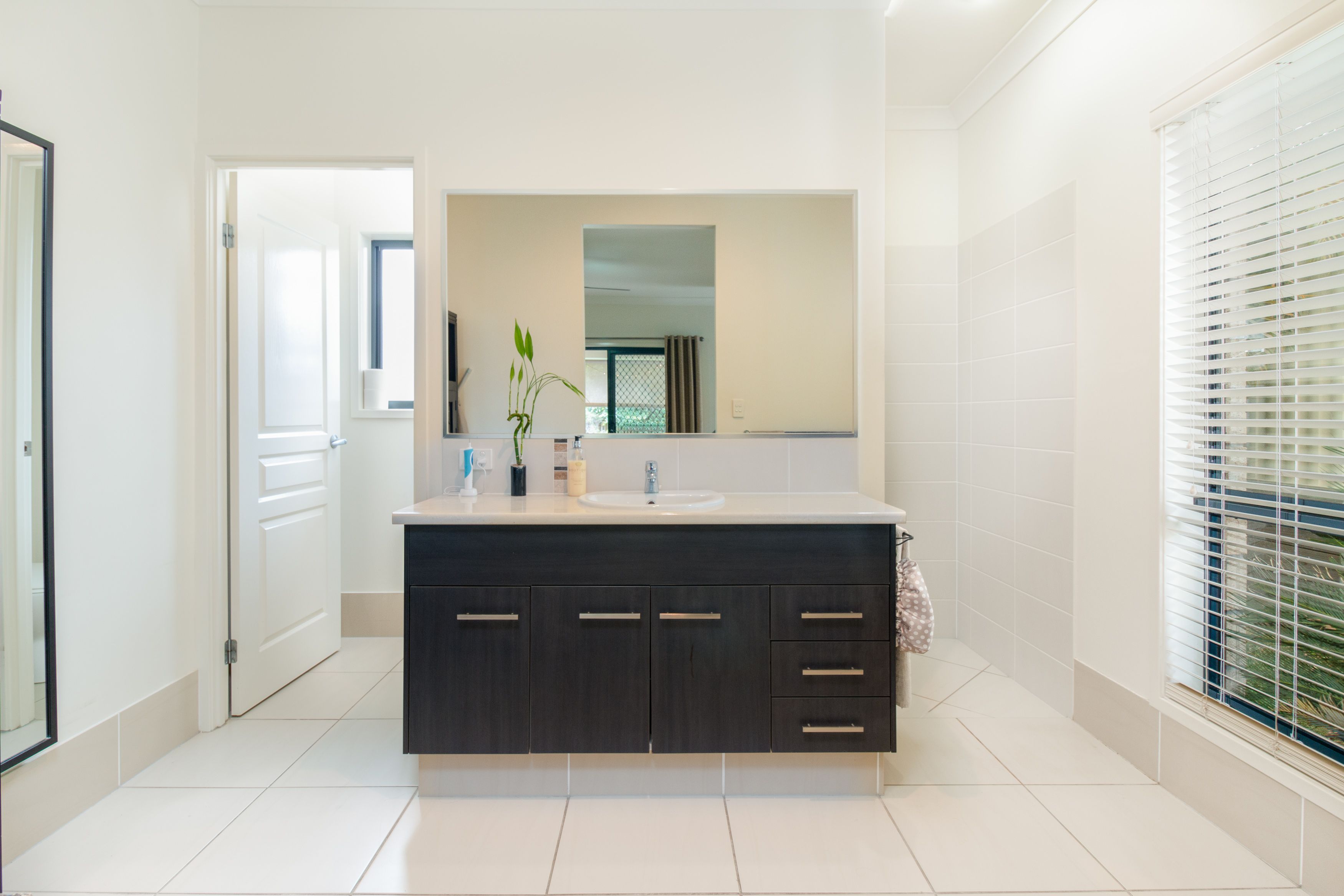 1 William Close, Doolandella QLD 4077