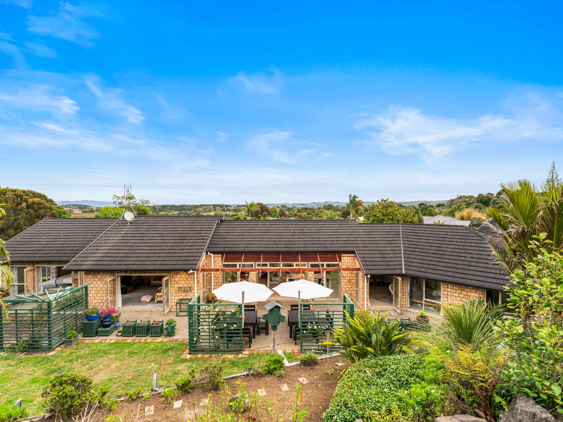 6 Springvale Road photo 2