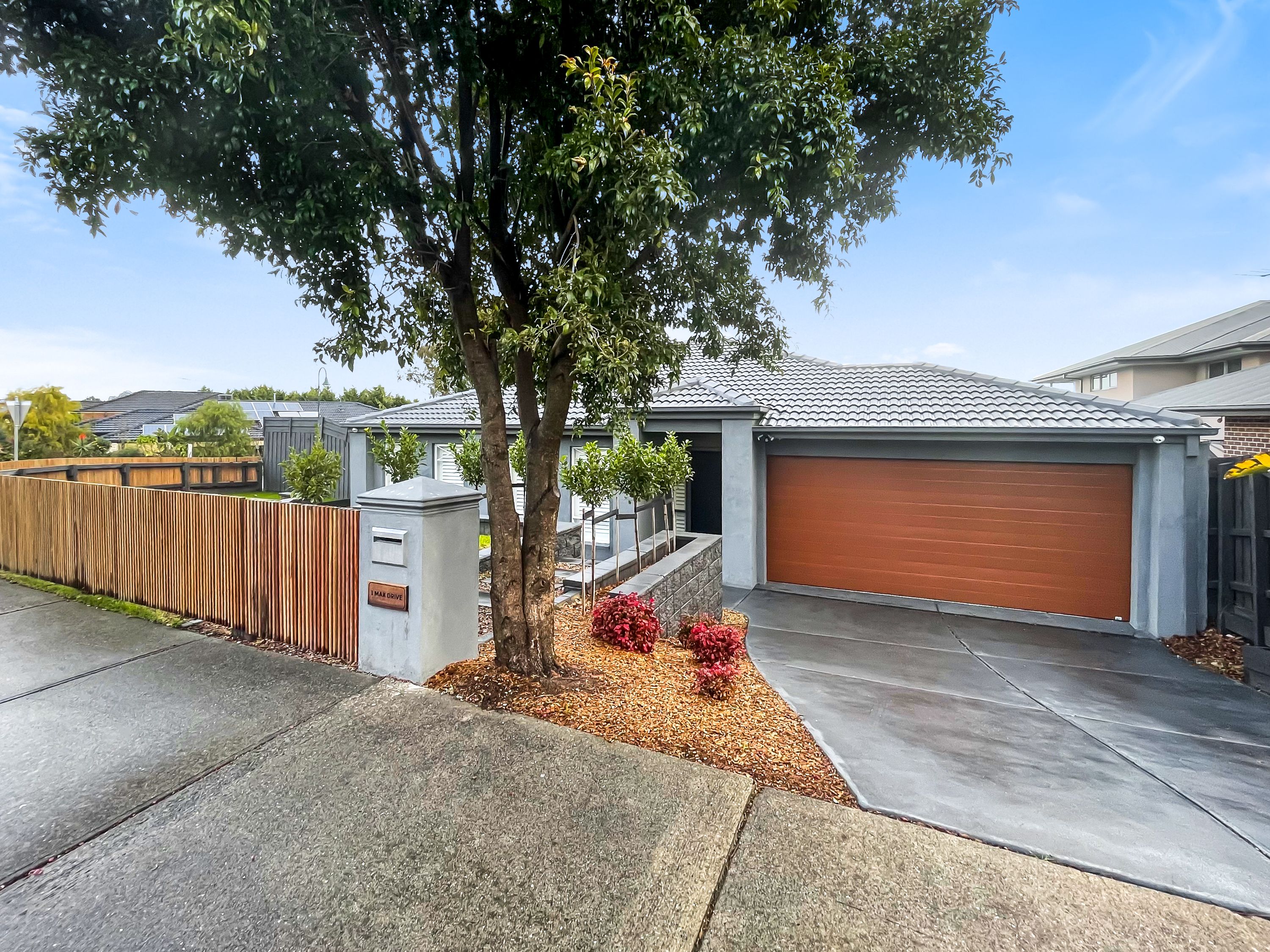 1 Max Drive, Berwick VIC 3806