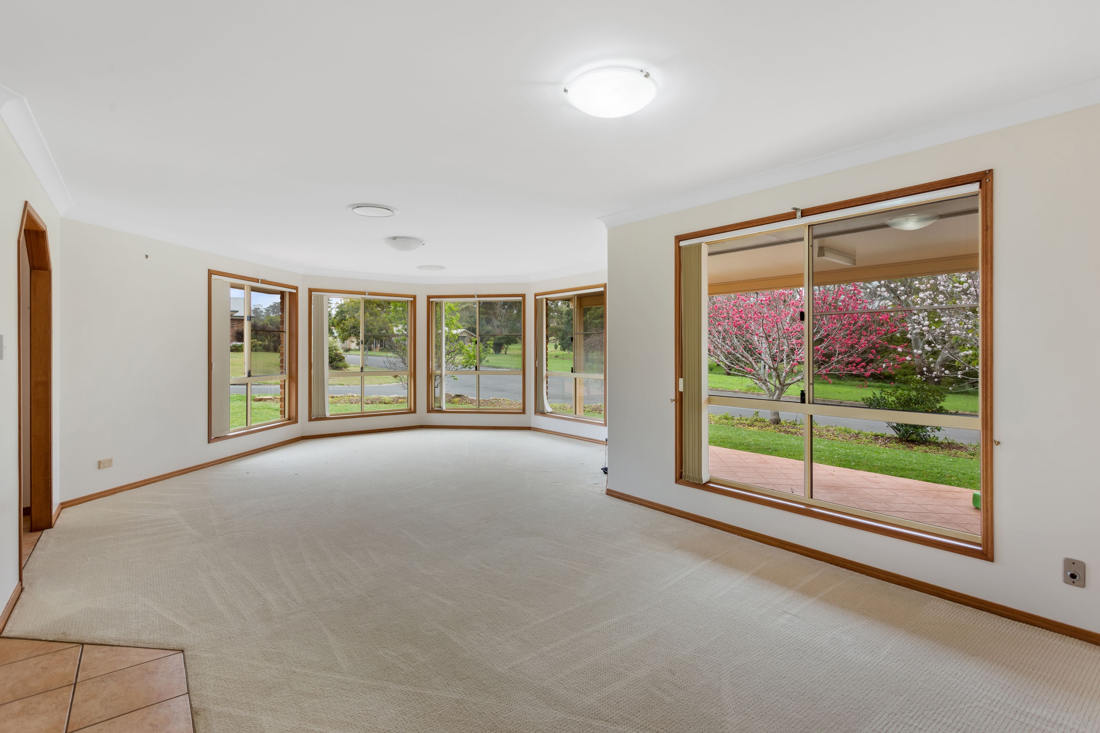 23 Carnation Court, Middle Ridge, QLD 4350