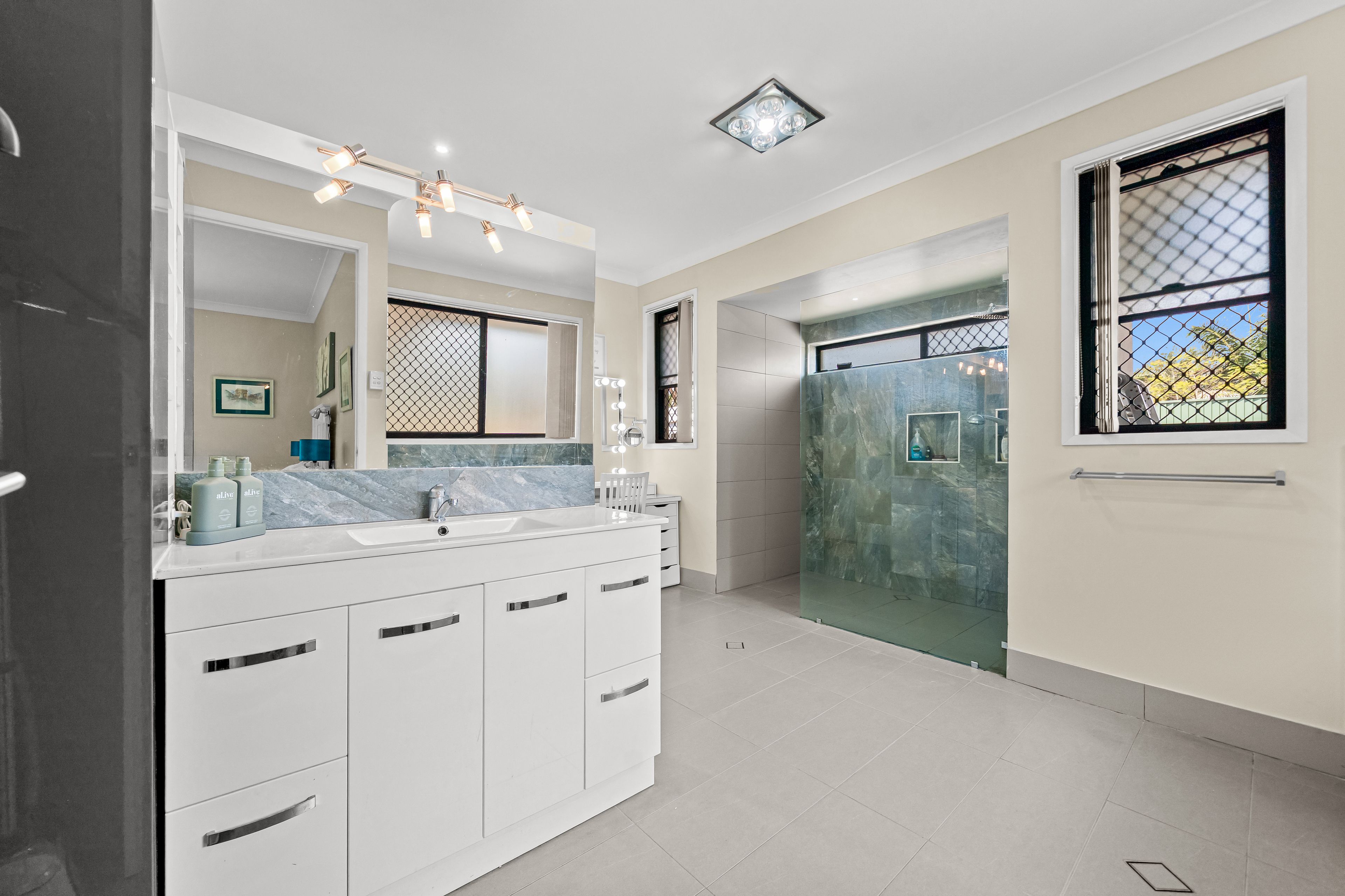 23-31 Andall Road — photo 18 of 30
