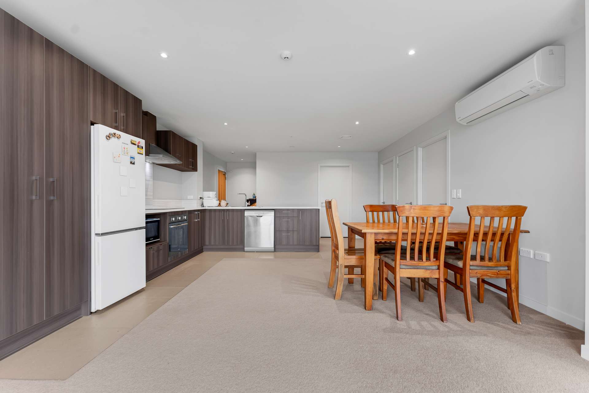 509/1 Rose Garden Lane photo 5