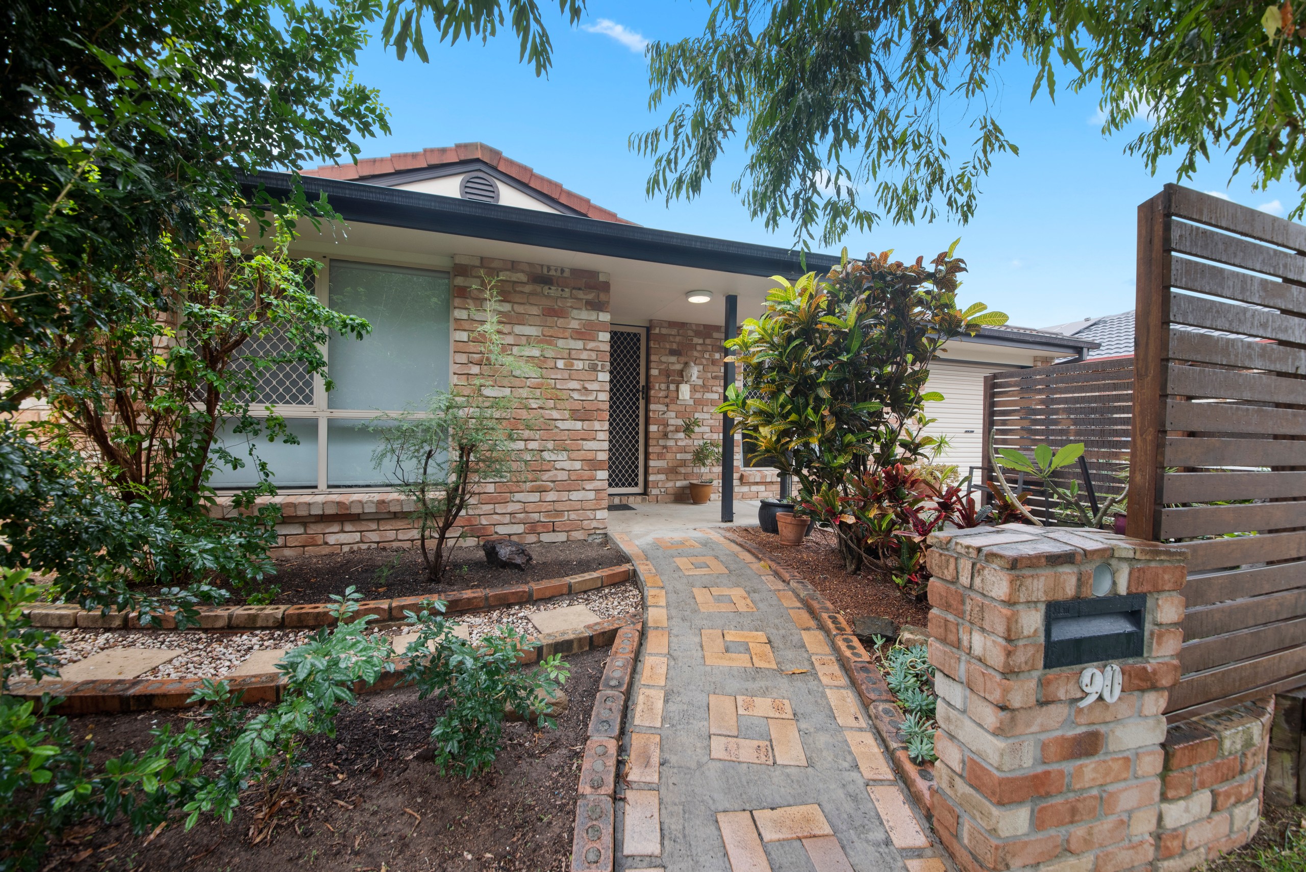 90 Cambridge Crescent, Fitzgibbon, QLD 4018