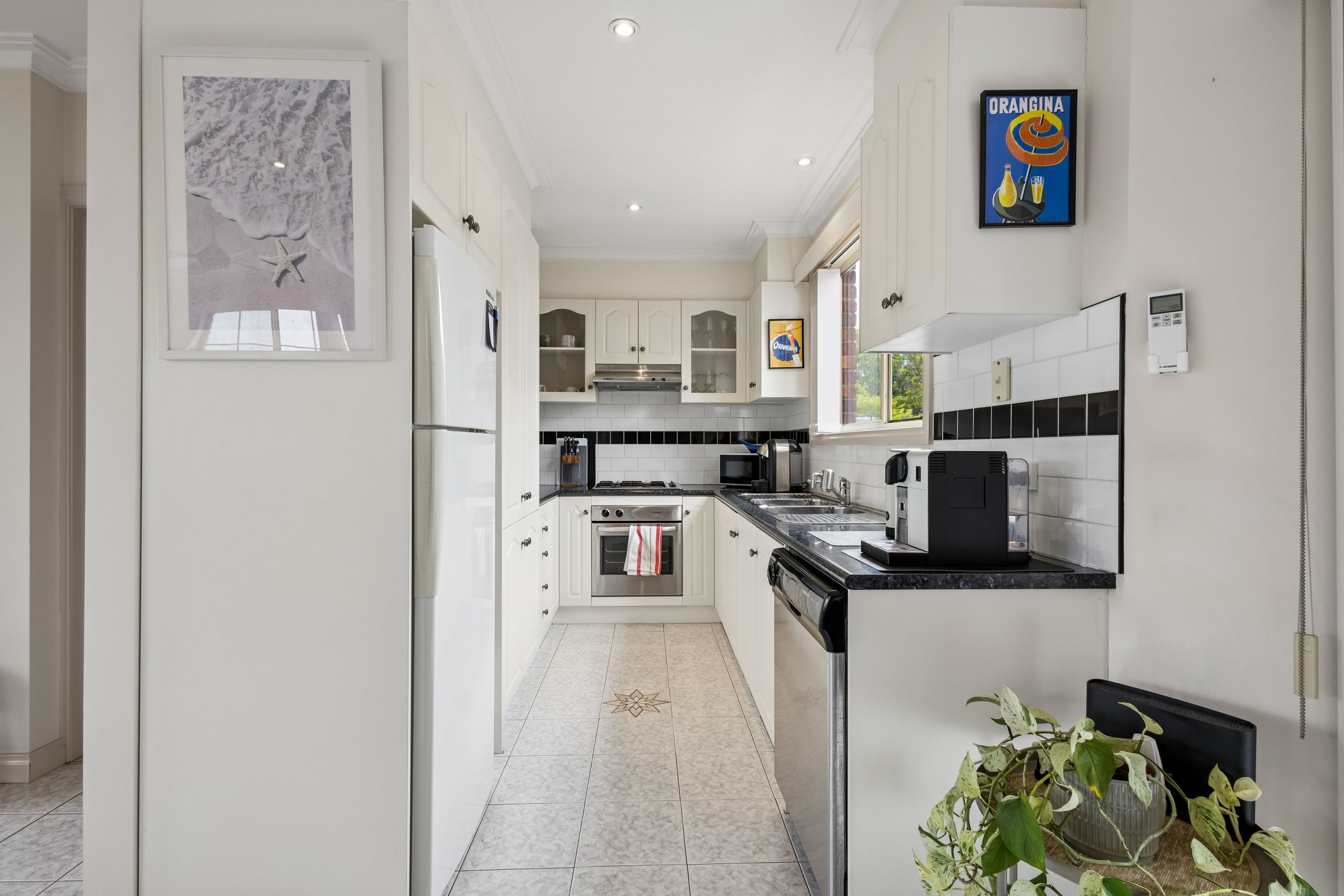 3/10 Hygeia Street — photo 3 of 6