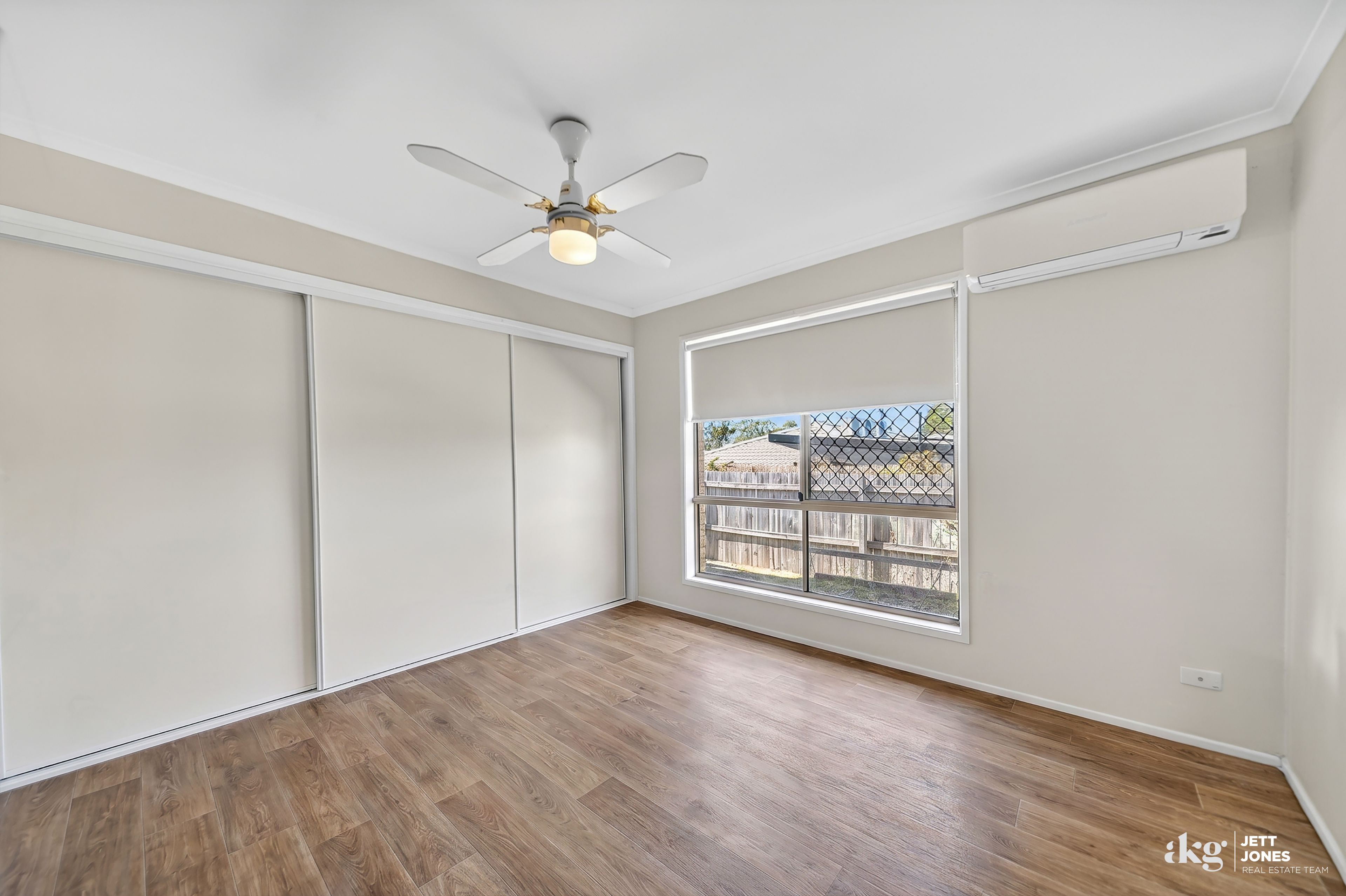 64 Radiata Street — photo 7 of 19