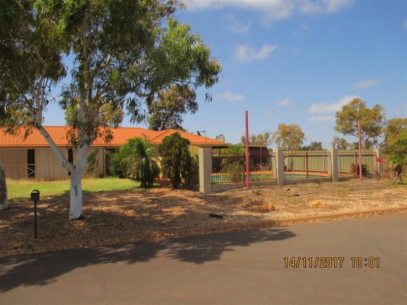 13 Pinderi Crescent, Dampier, WA 6713