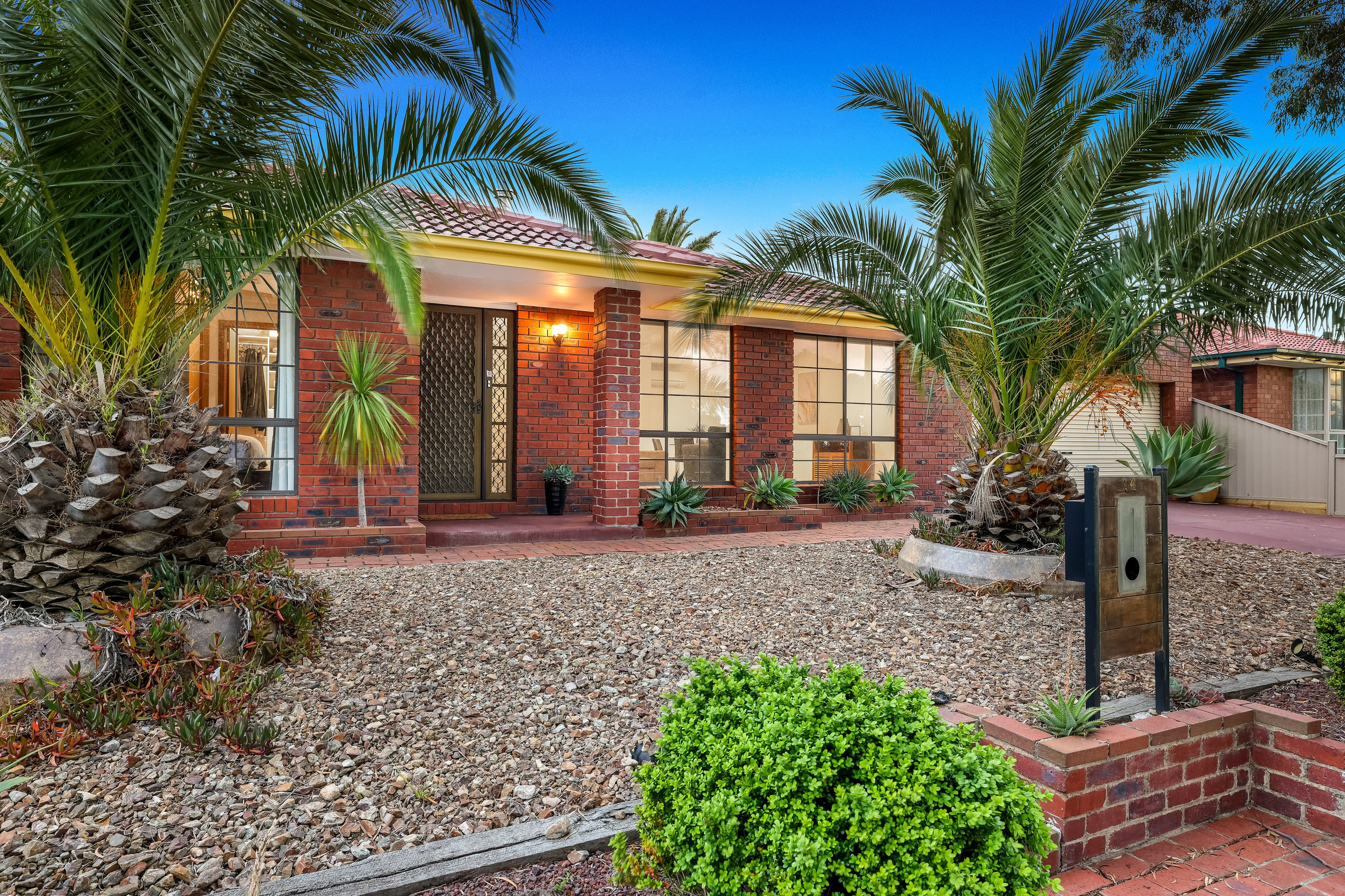 14 Edington Way, Craigieburn, VIC 3064
