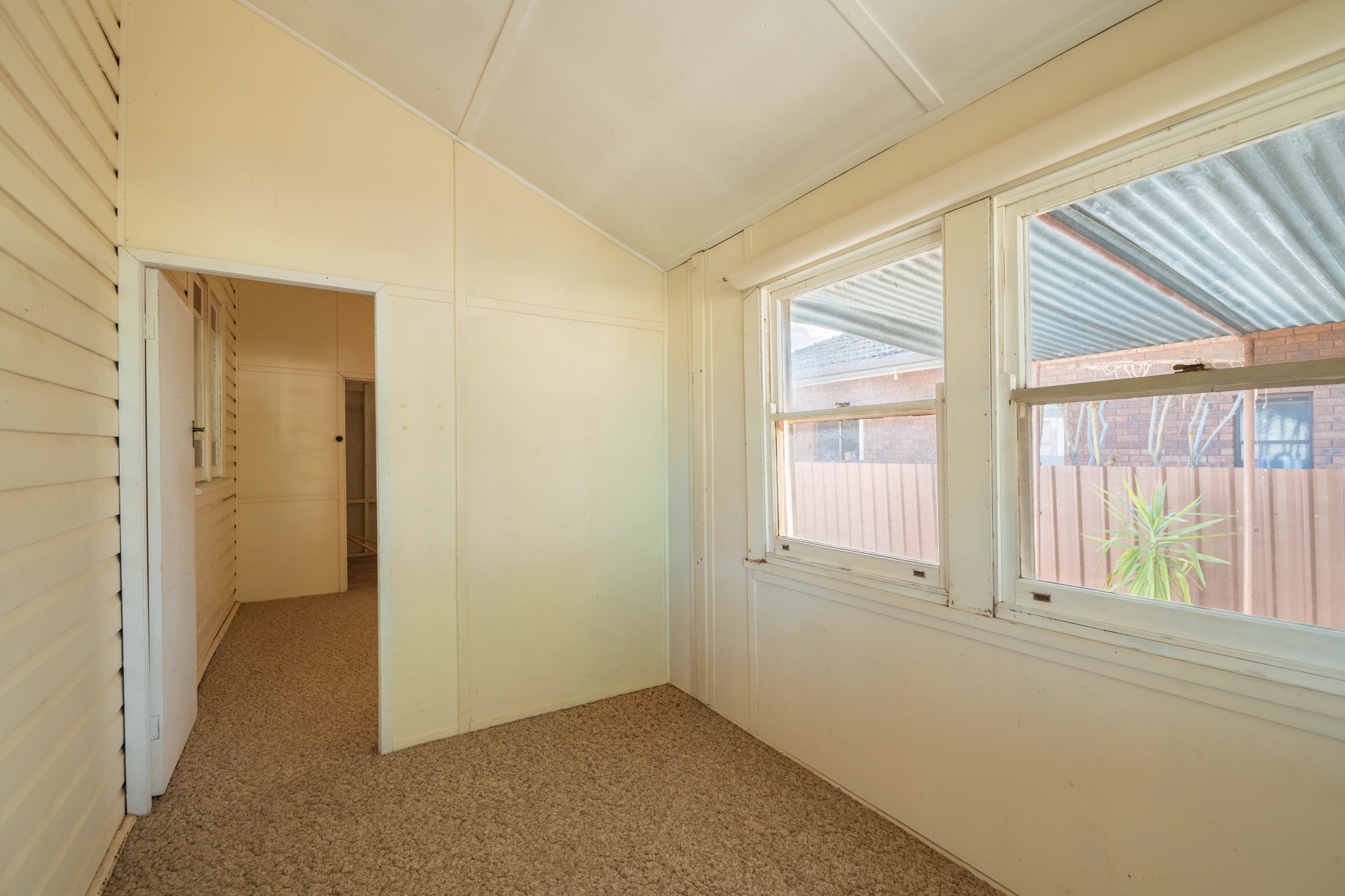 46 Underwood Street — photo 9 of 12