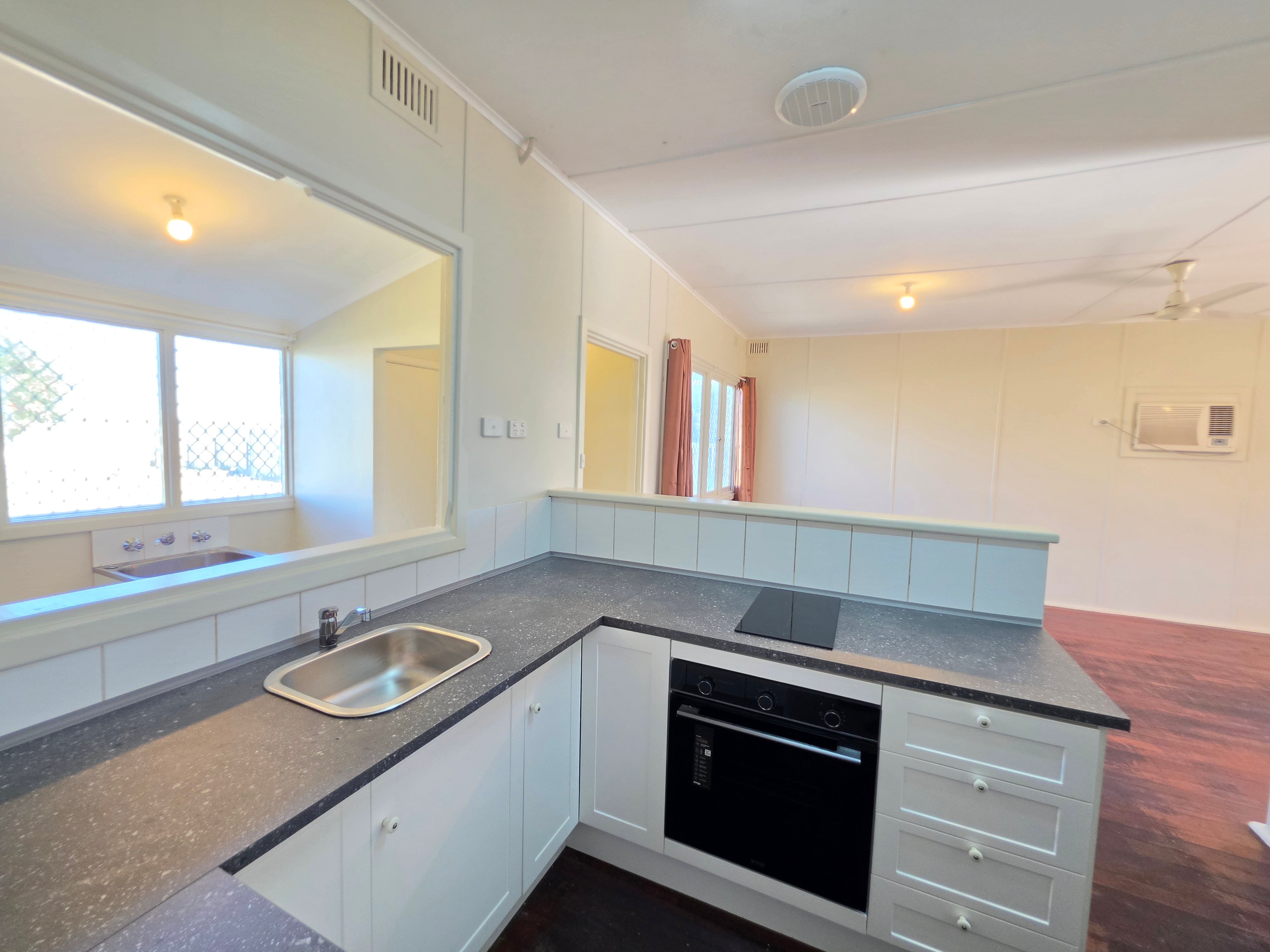 3 Stroud Street — photo 3 of 12
