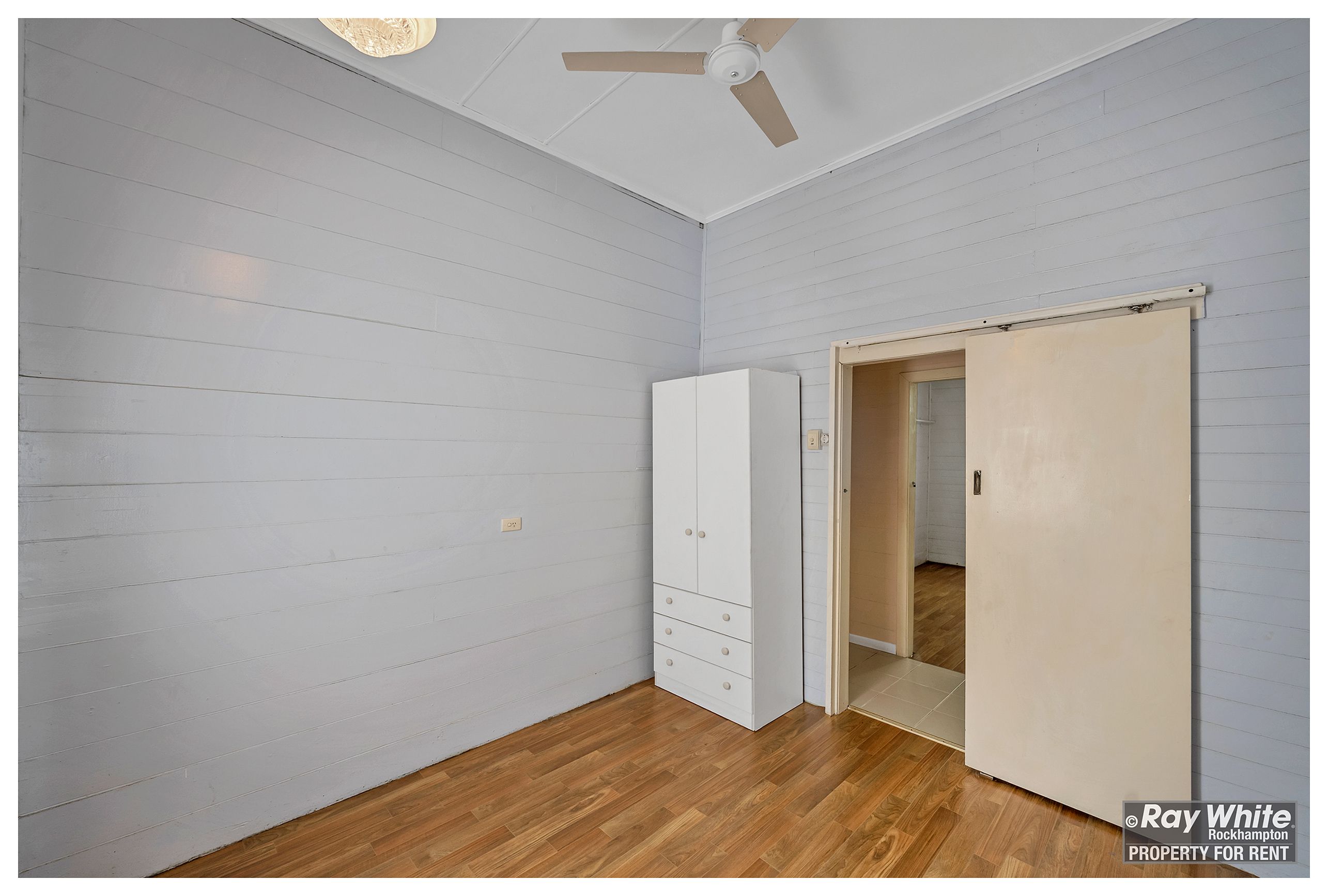 137 Kent Street — photo 8 of 27