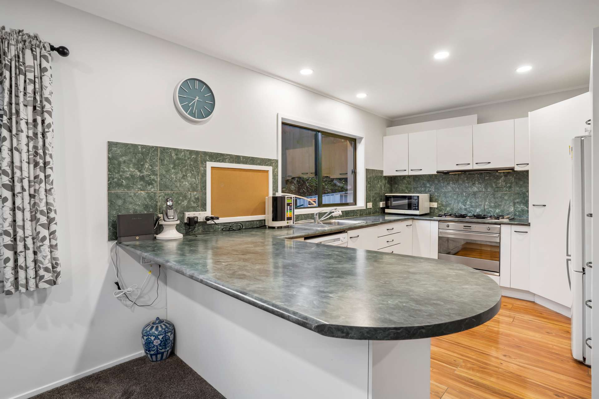 9A Roskill Way photo 4