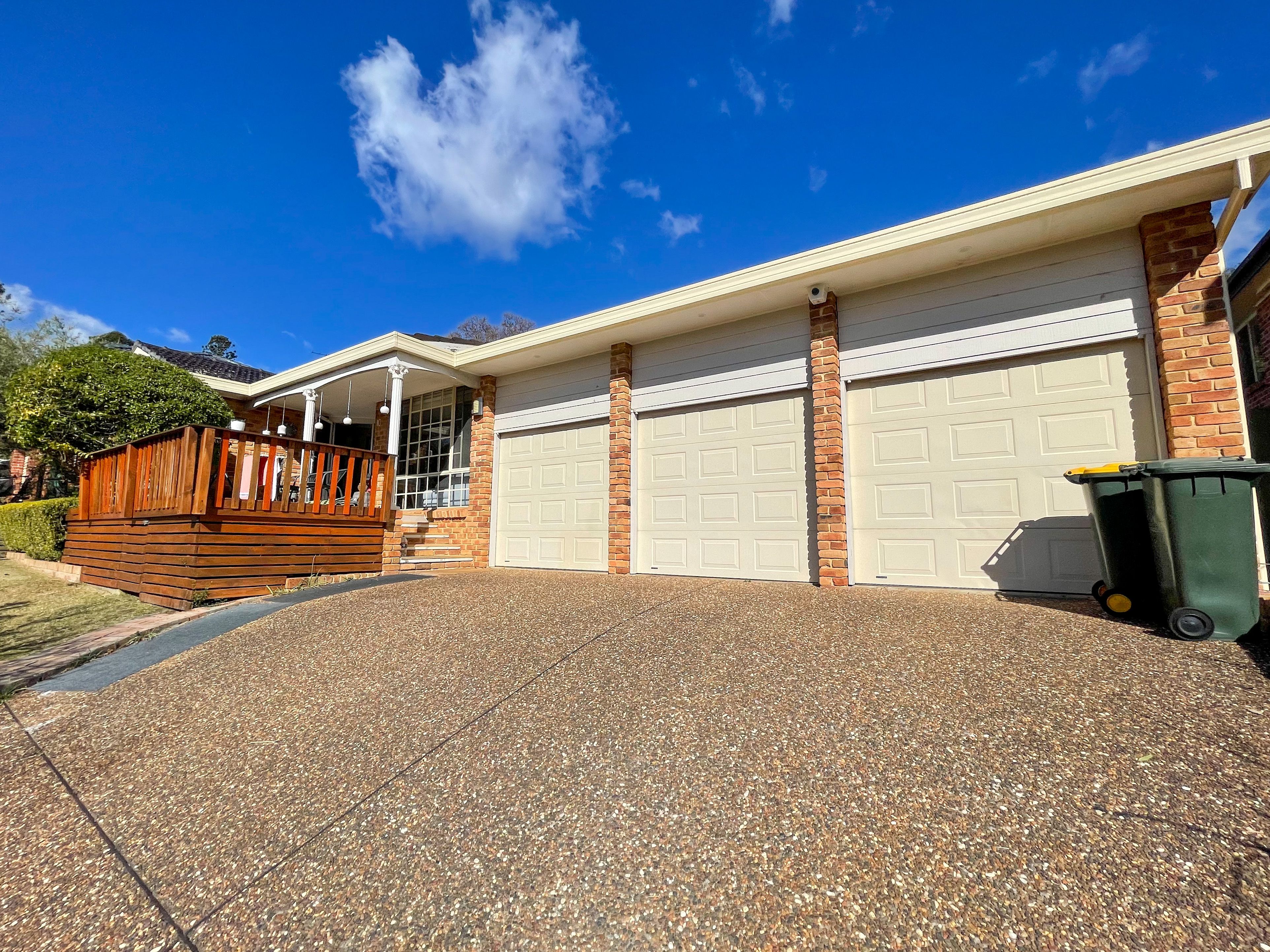 10 Riversdale Place, Glen Alpine, NSW 2560