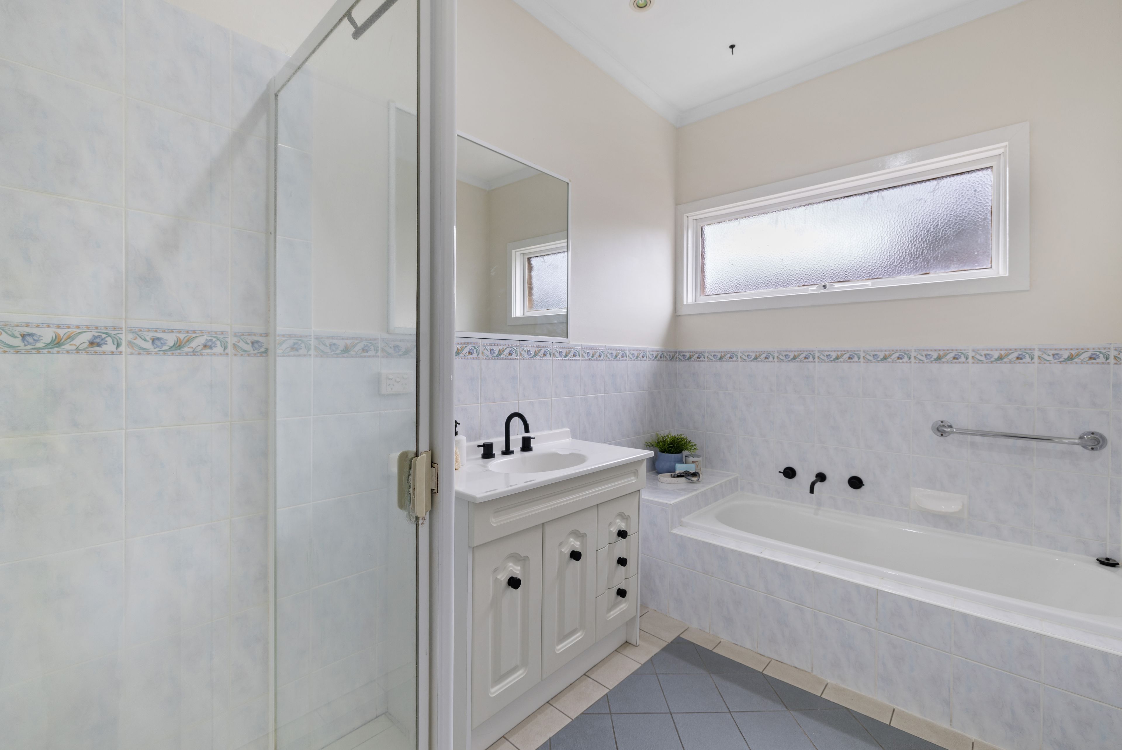 1 Halley Road — photo 14 of 24
