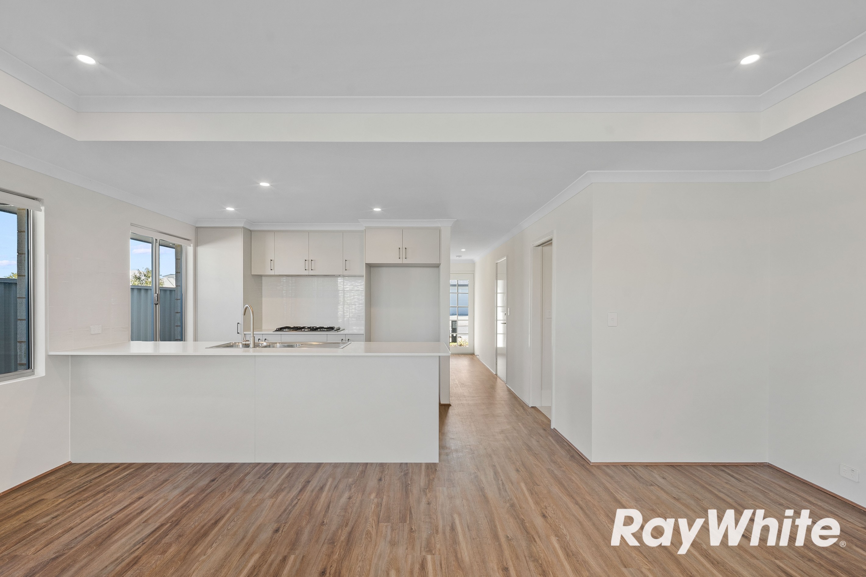 2/5 Glenayle Road, Golden Bay, WA 6174
