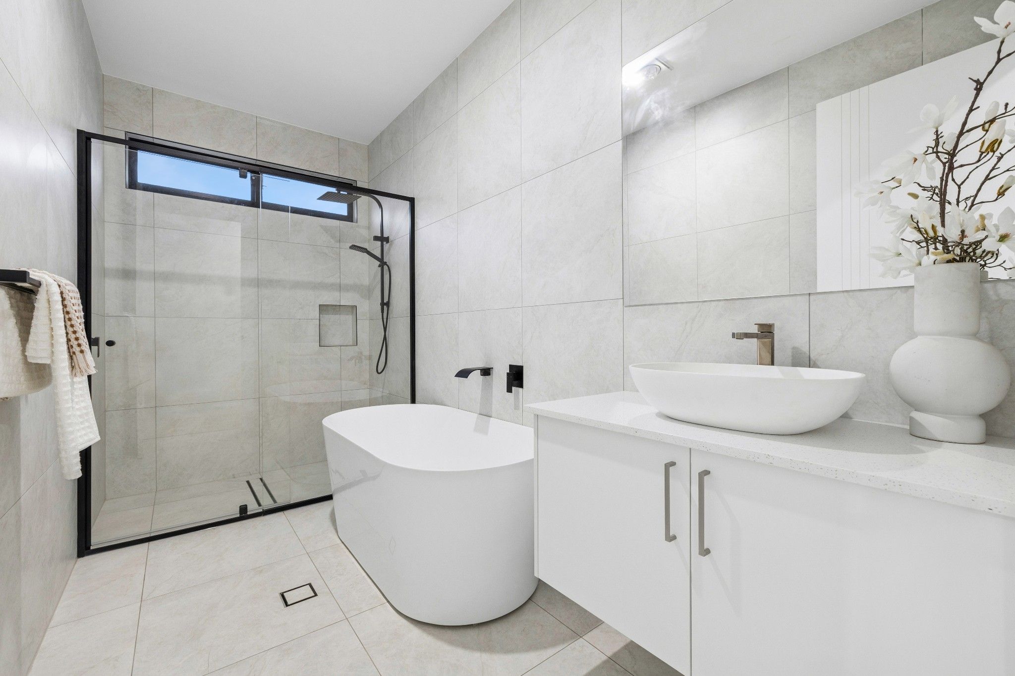12 Barbara Avenue — photo 6 of 11