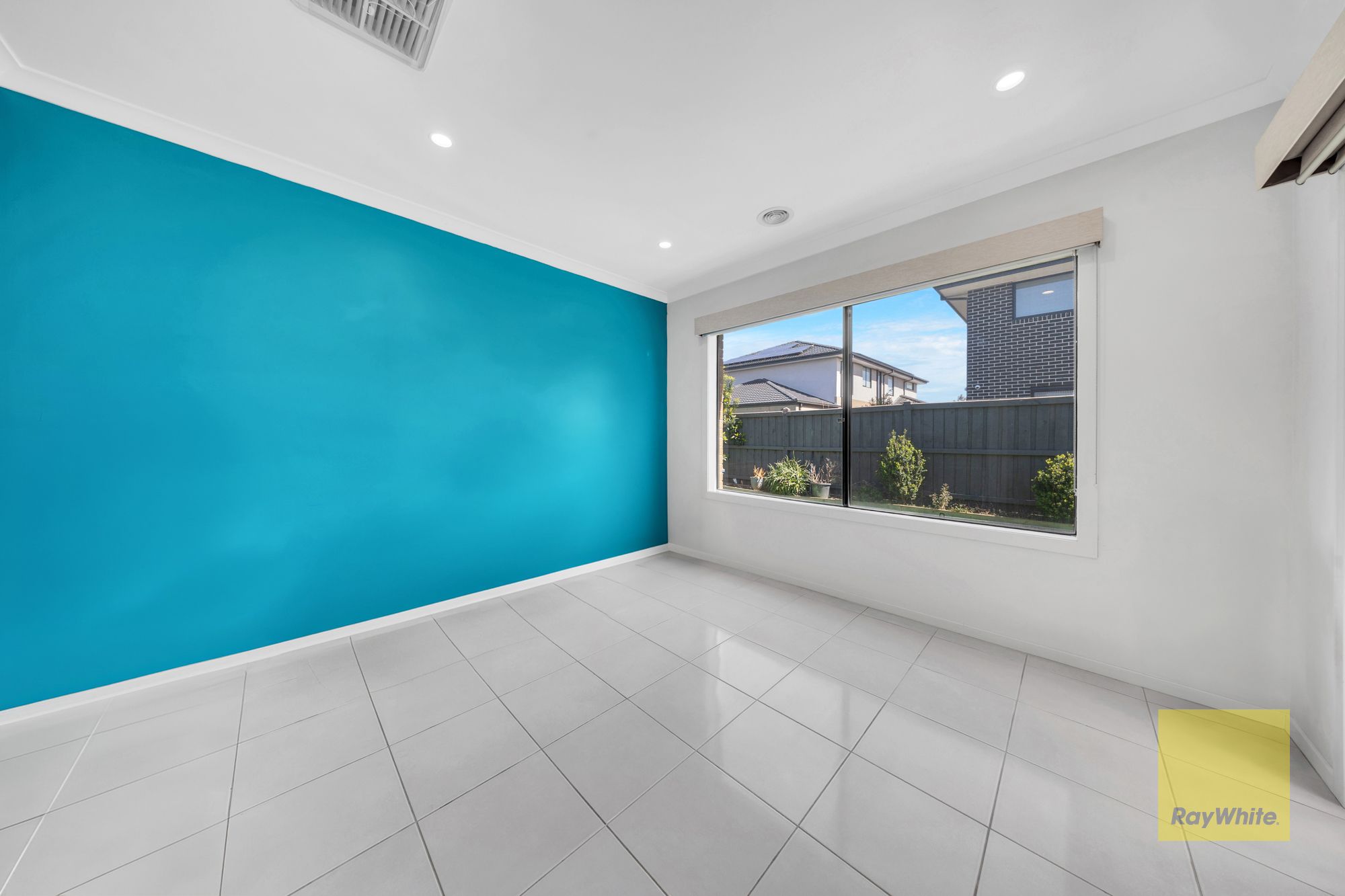 3 Schiller Street — photo 13 of 16