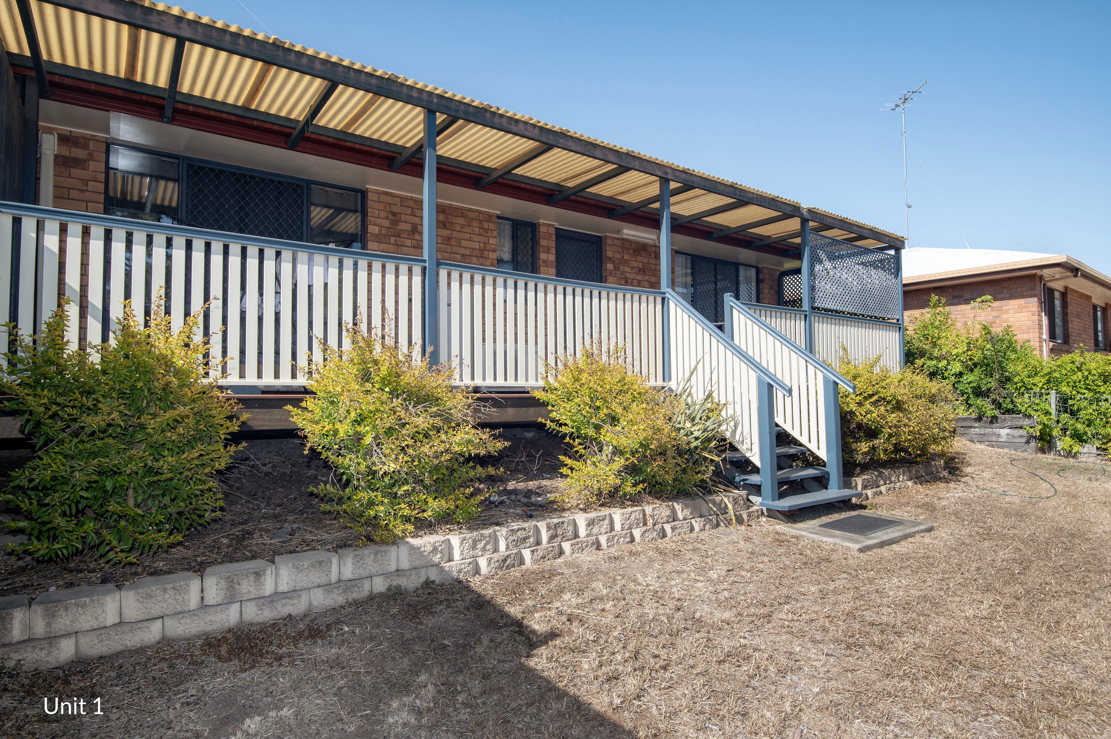 6 Woolein Crescent — photo 10 of 22
