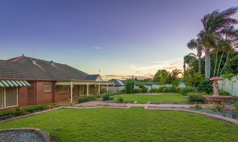 12 Castle Hill Drive, Murrumba Downs, QLD 4503
