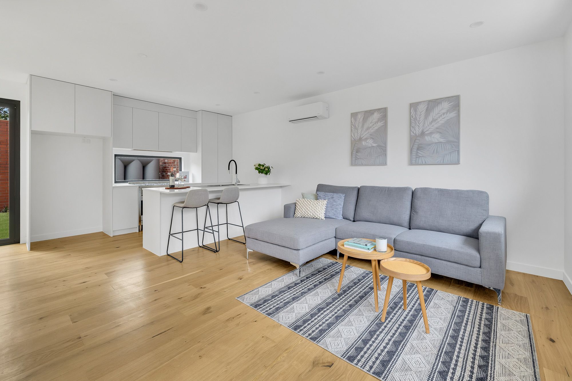 2/17 Parker Street, Werribee, VIC 3030