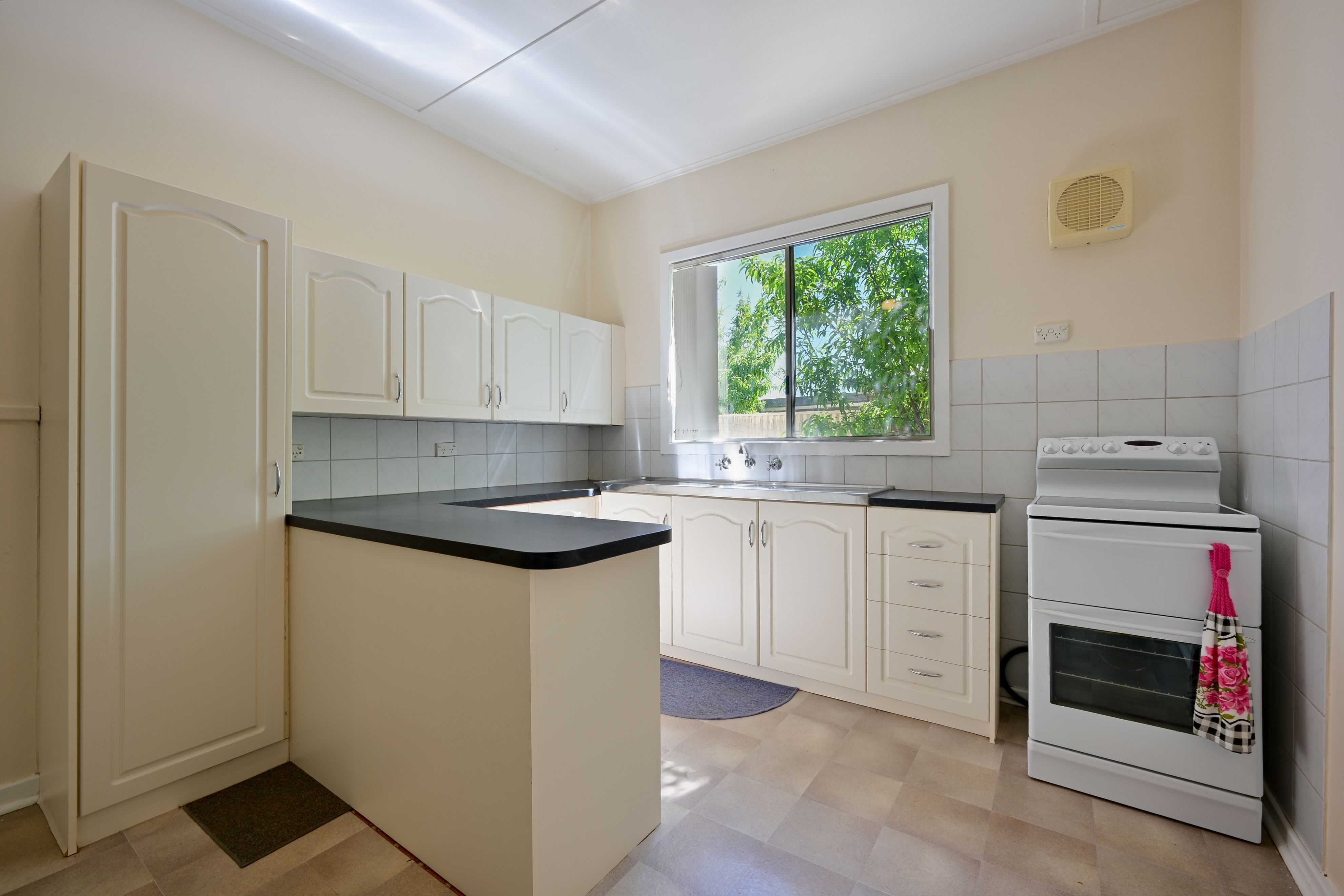 10 Hunter Crescent, Port Augusta, SA 5700 - House for Sale - Ray White ...