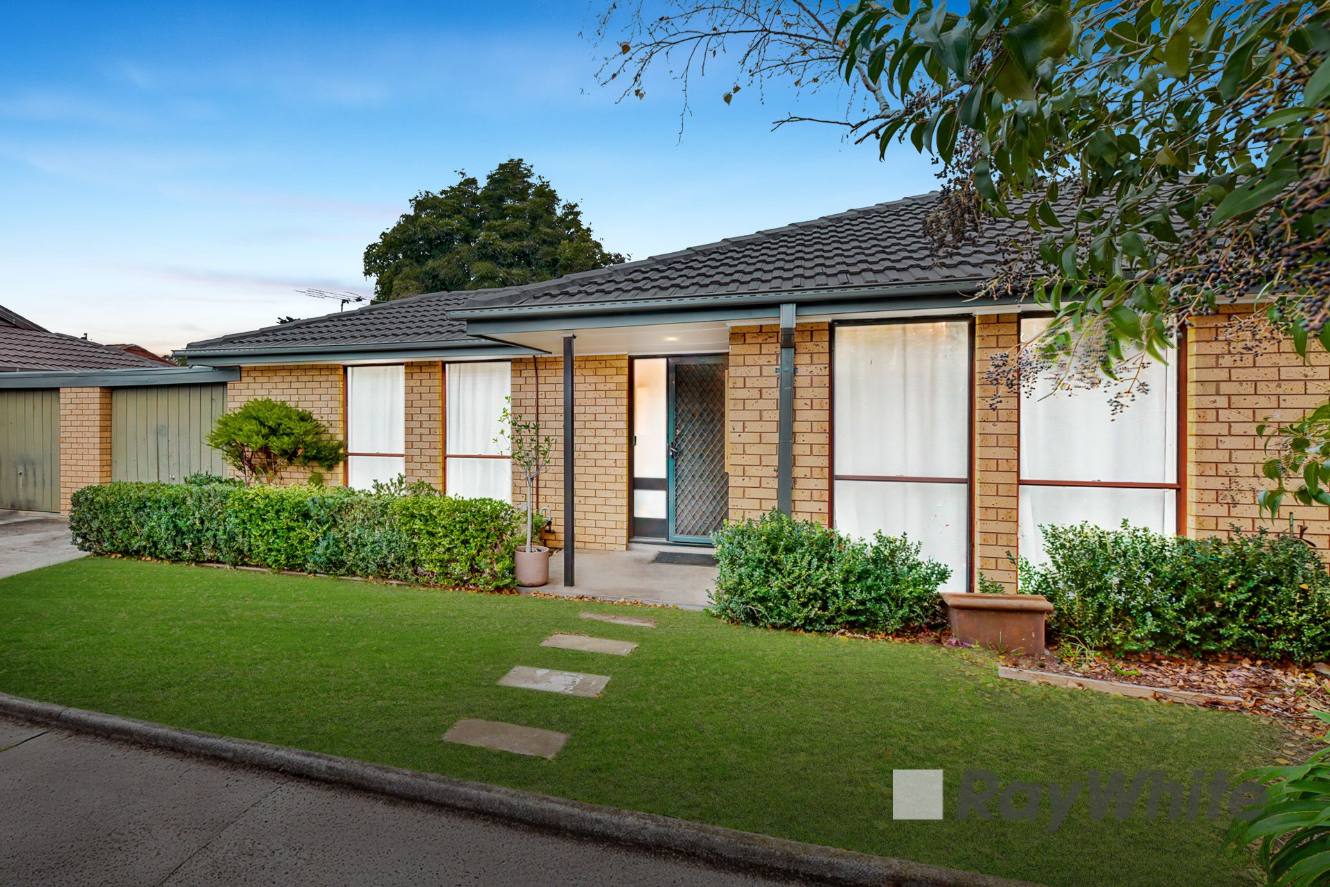 4/1393 Heatherton Road, Dandenong North, VIC 3175