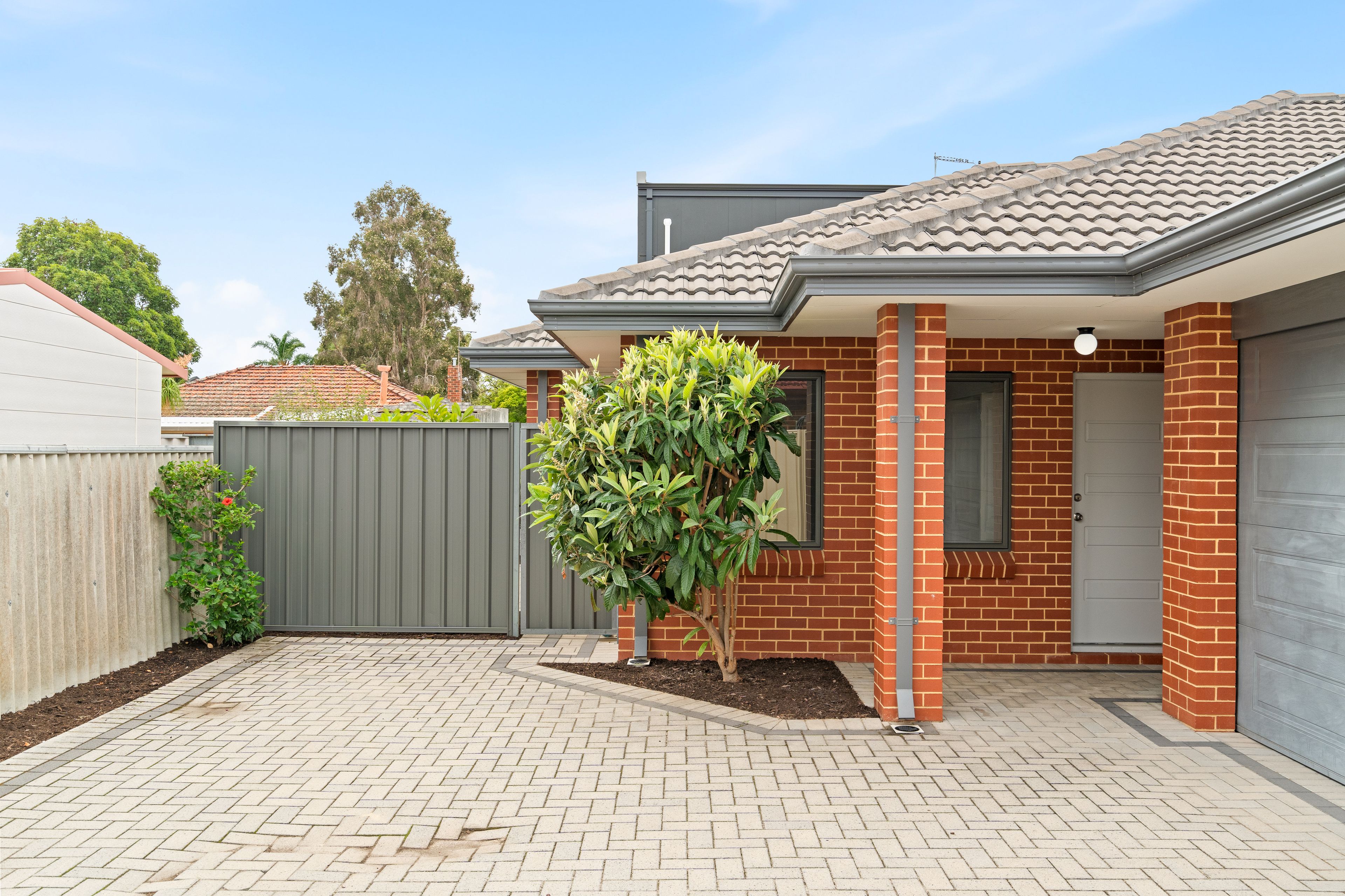 15A Kelly Street, Cloverdale, WA 6105