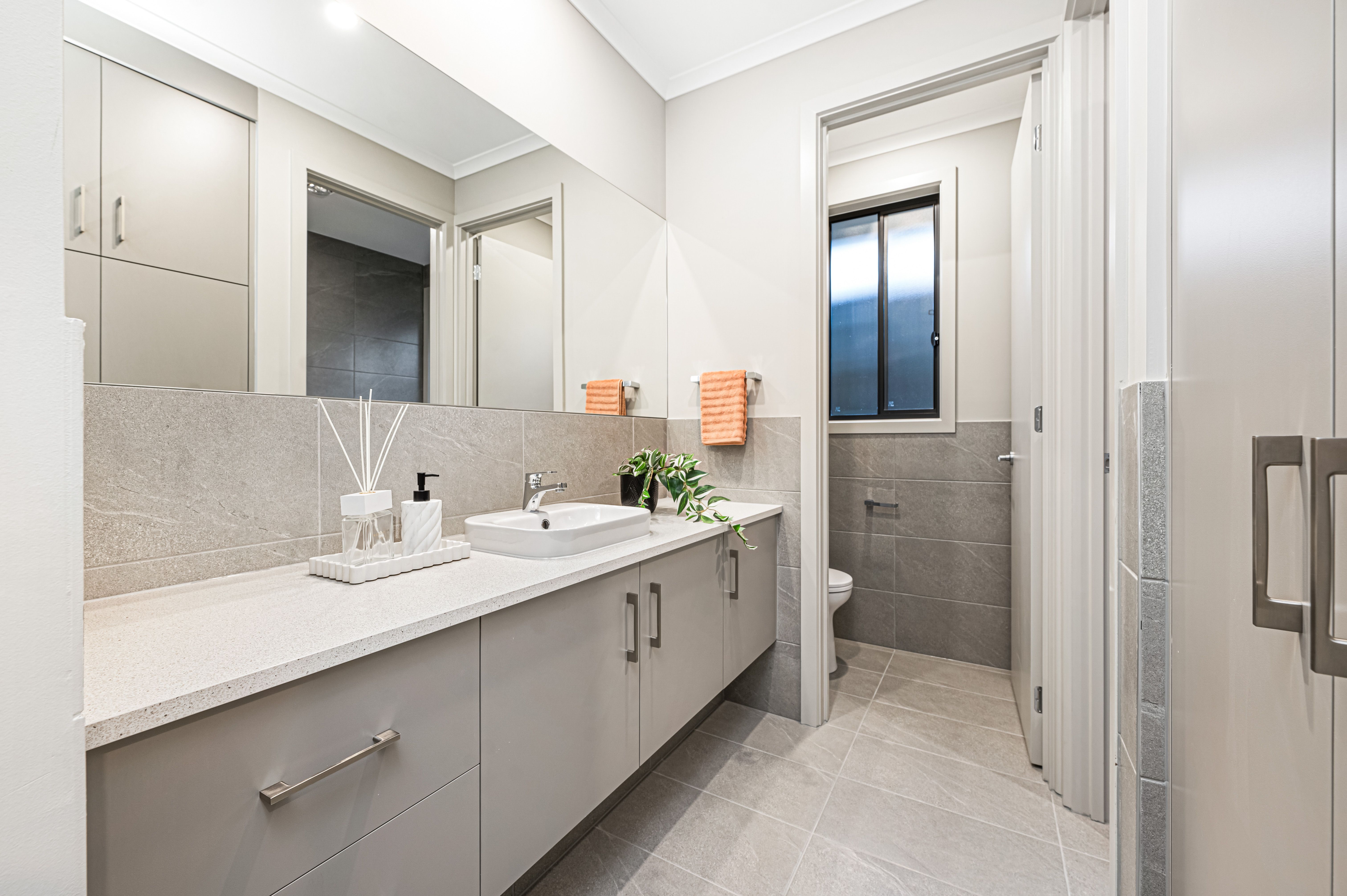7 PRIMROSE Avenue — photo 13 of 19