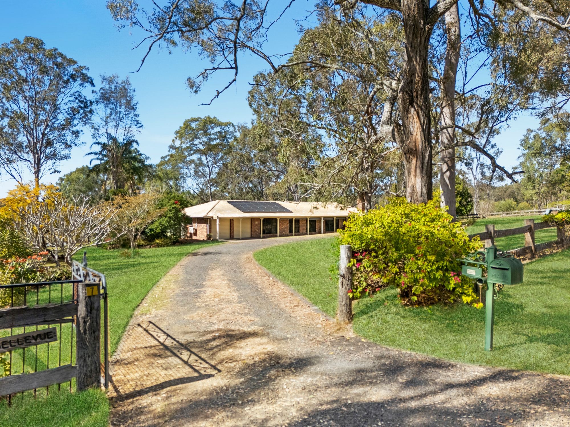 7 Gillams Road, Grandchester, QLD 4340