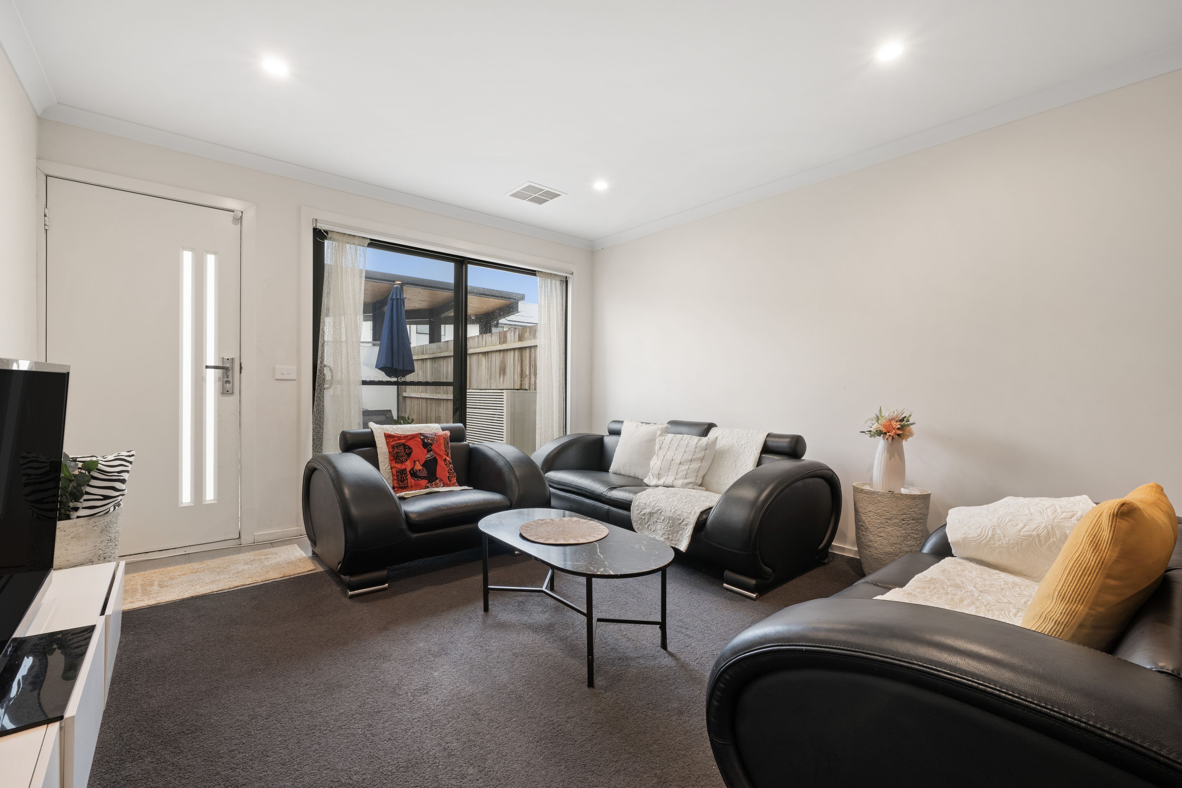 59/36 Dulcie Holland Crescent — photo 5 of 16