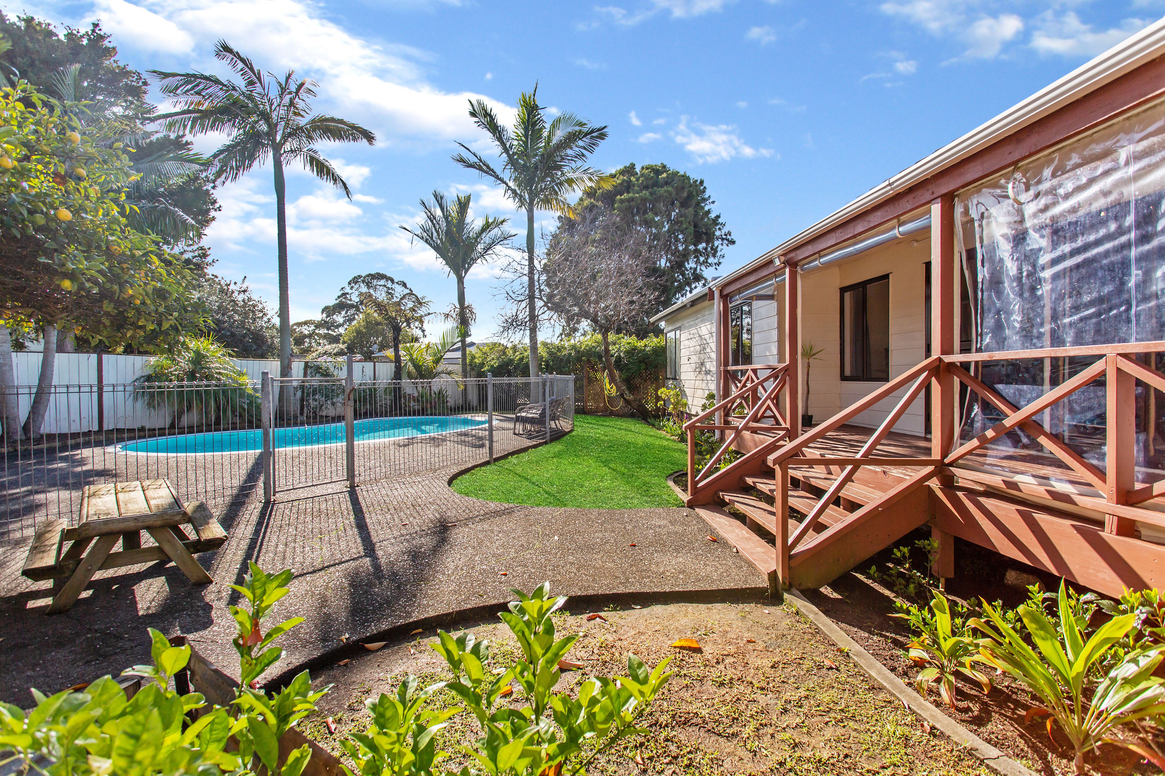 8 Burundi Avenue, Clendon Park, Manukau City