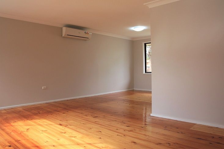 56 Lorikeet Avenue, Ingleburn, NSW 2565