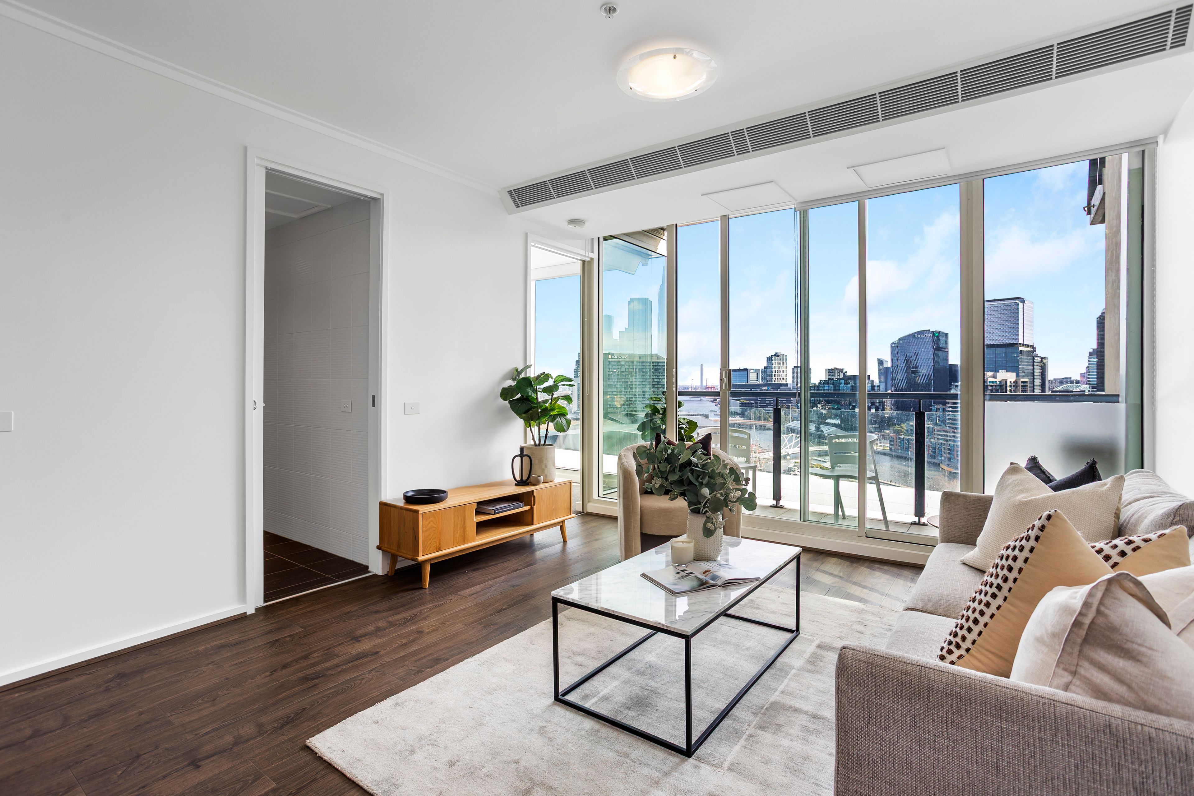 1812/63 Whiteman Street, Southbank, VIC 3006