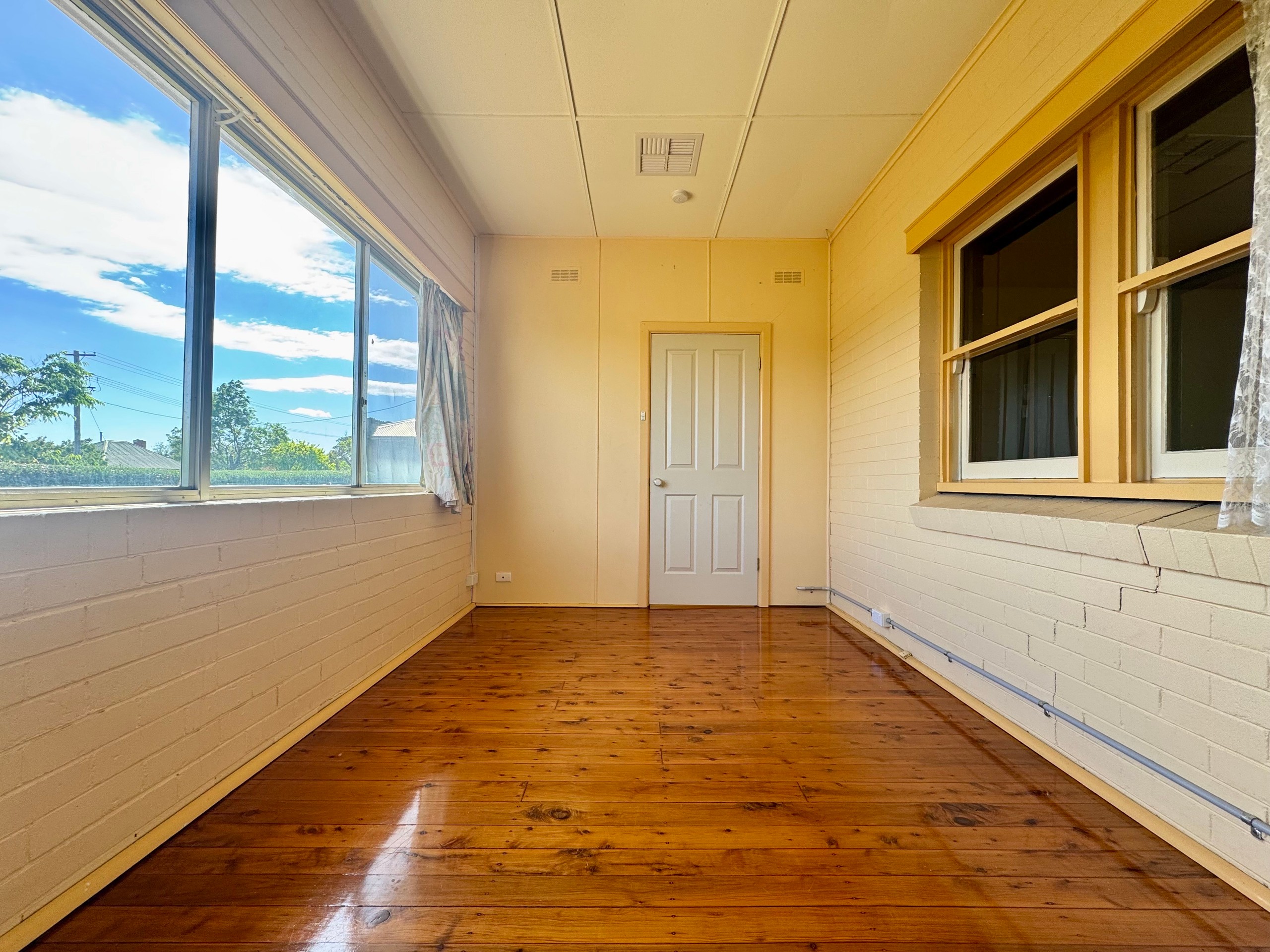 12 Currawong Street, Young, NSW 2594