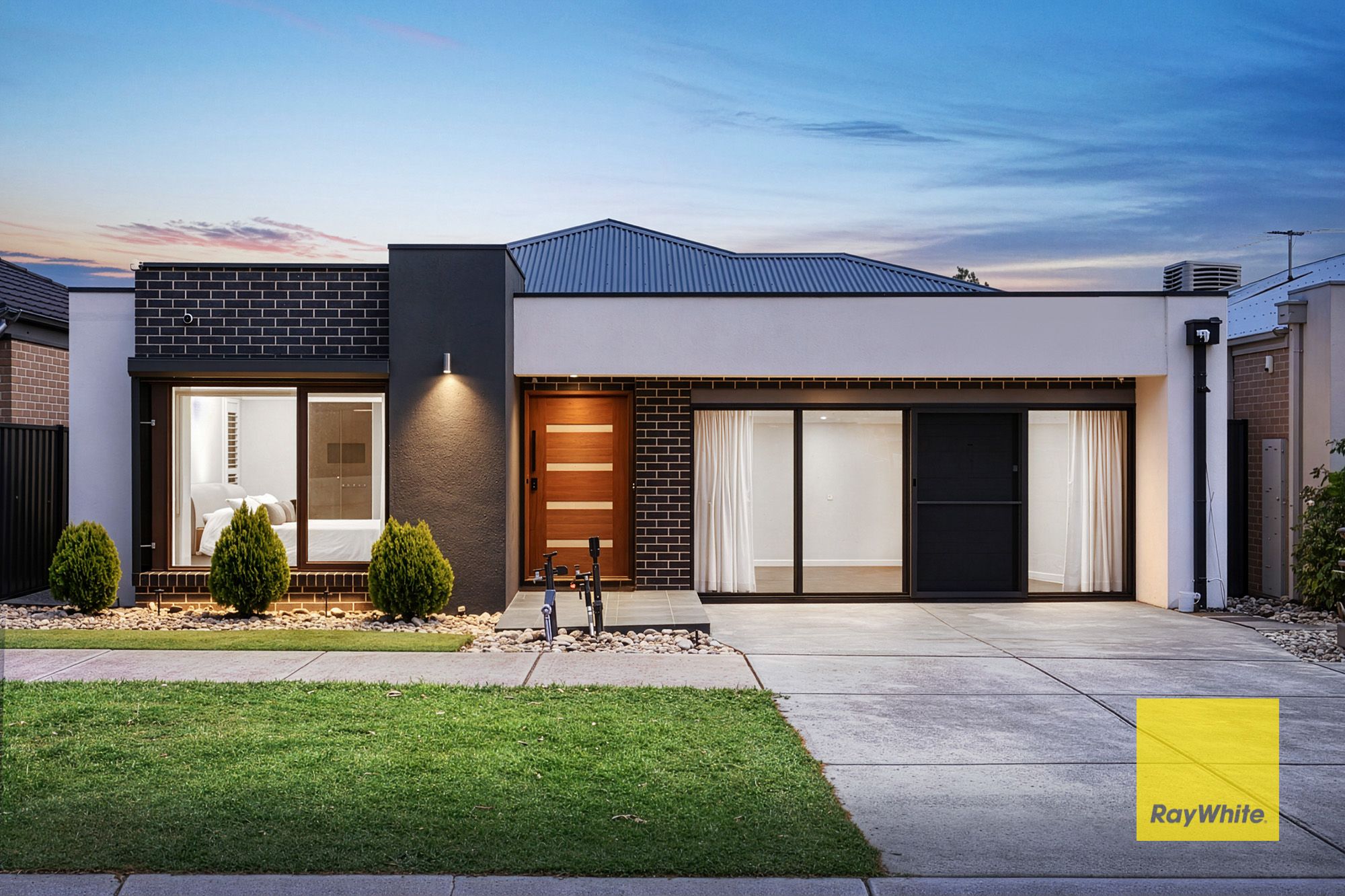 47 Huntington Drive — photo from Ray White Mickleham