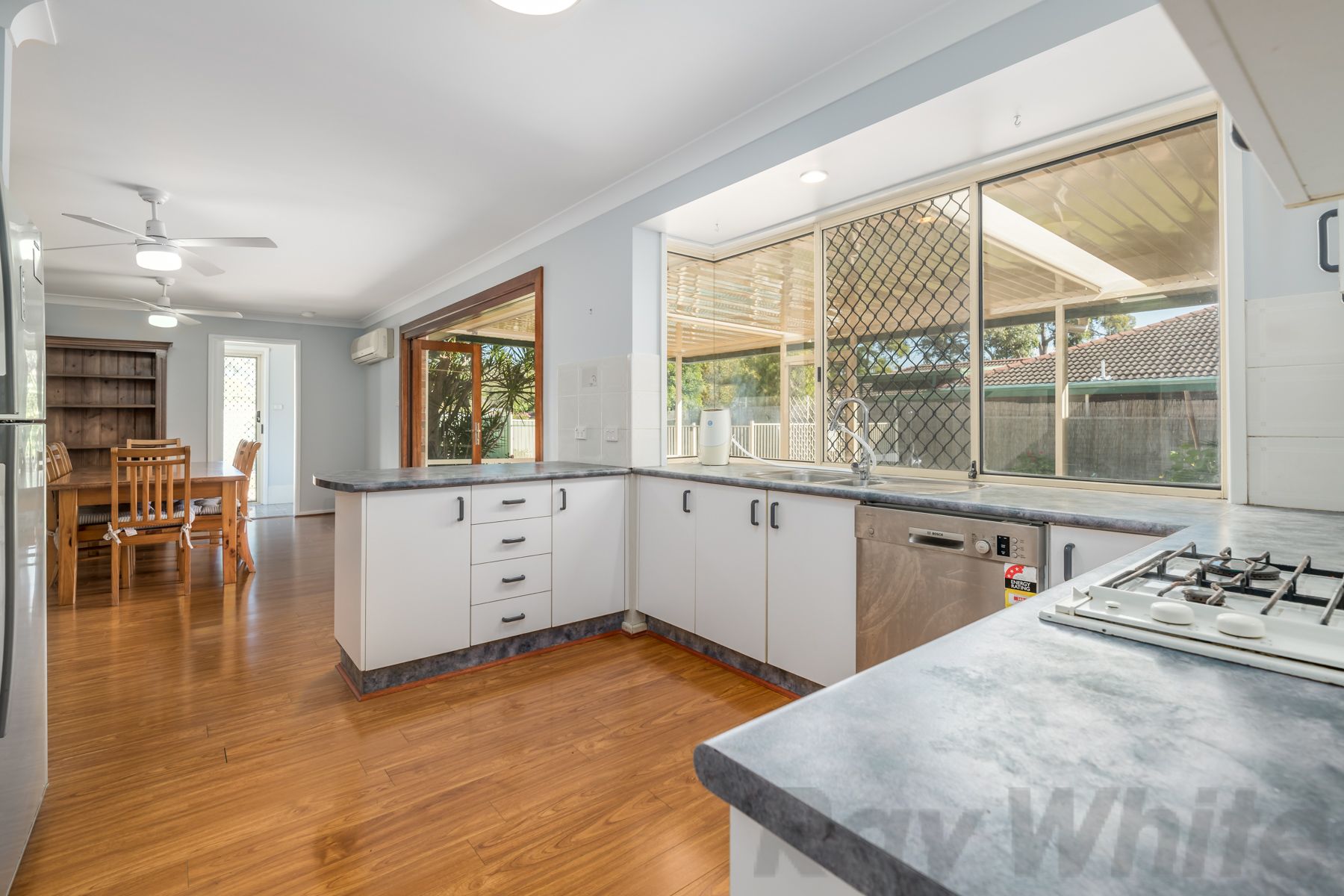 11 Columbia Close, Woodrising, NSW 2284