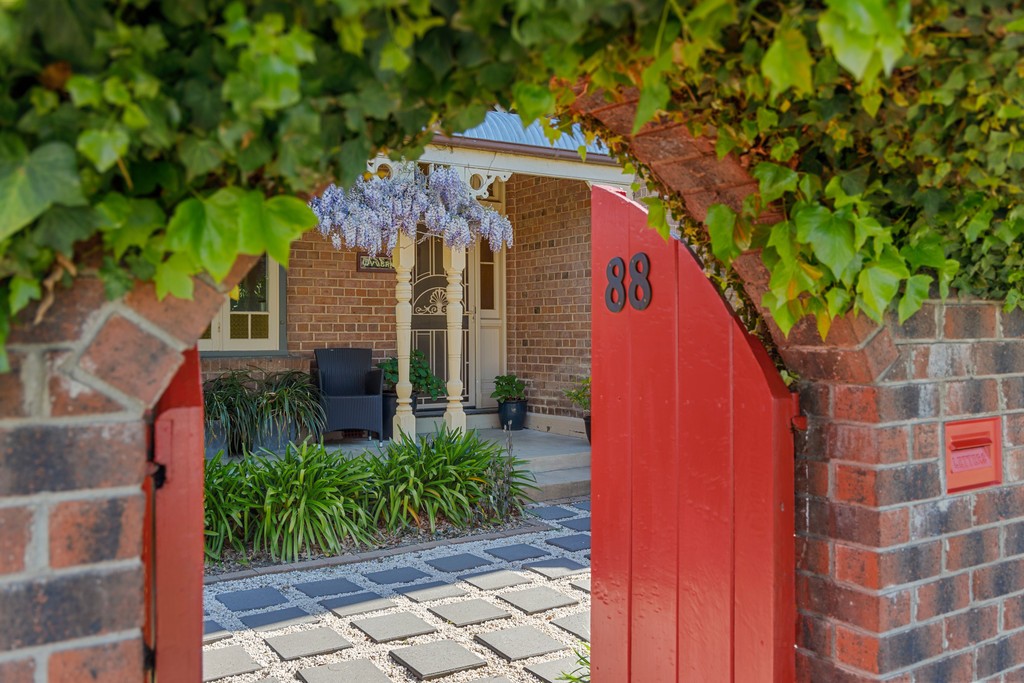 88 Bradley Street, Goulburn, NSW 2580
