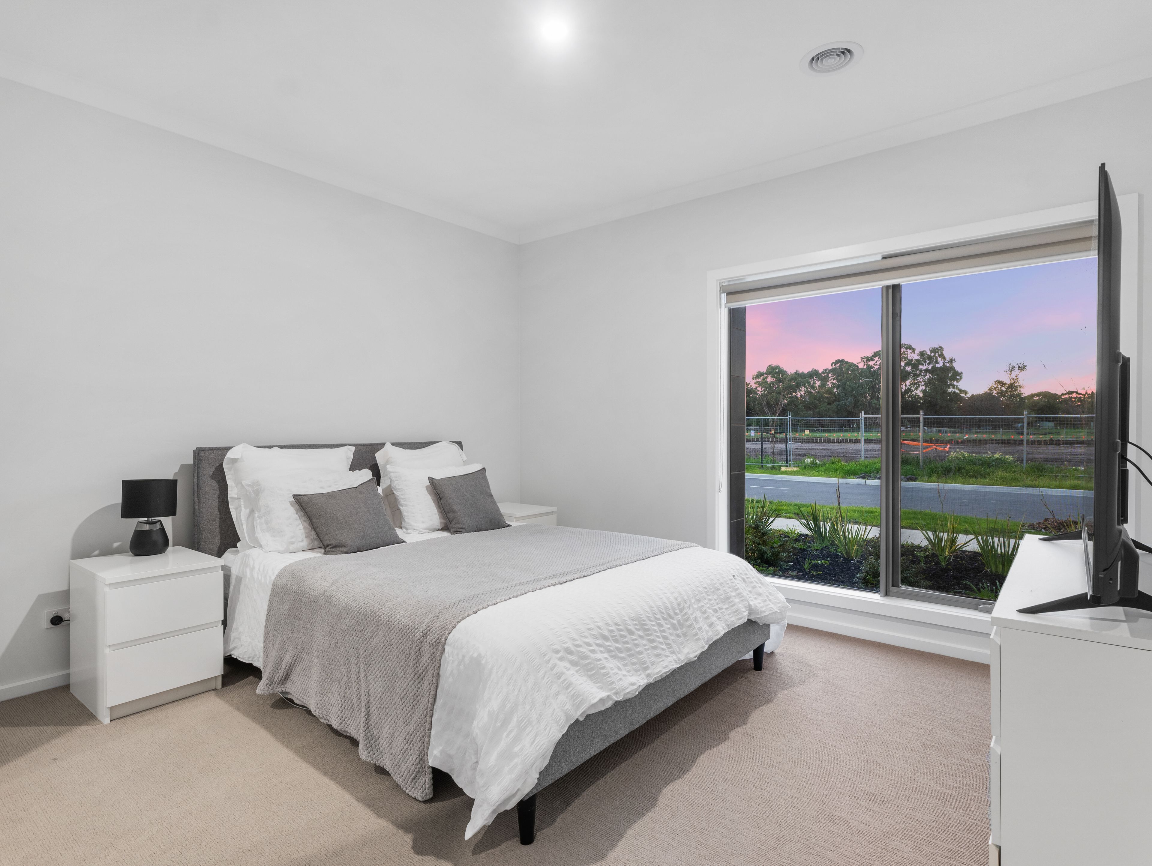 24 Boboli Avenue — photo 10 of 16