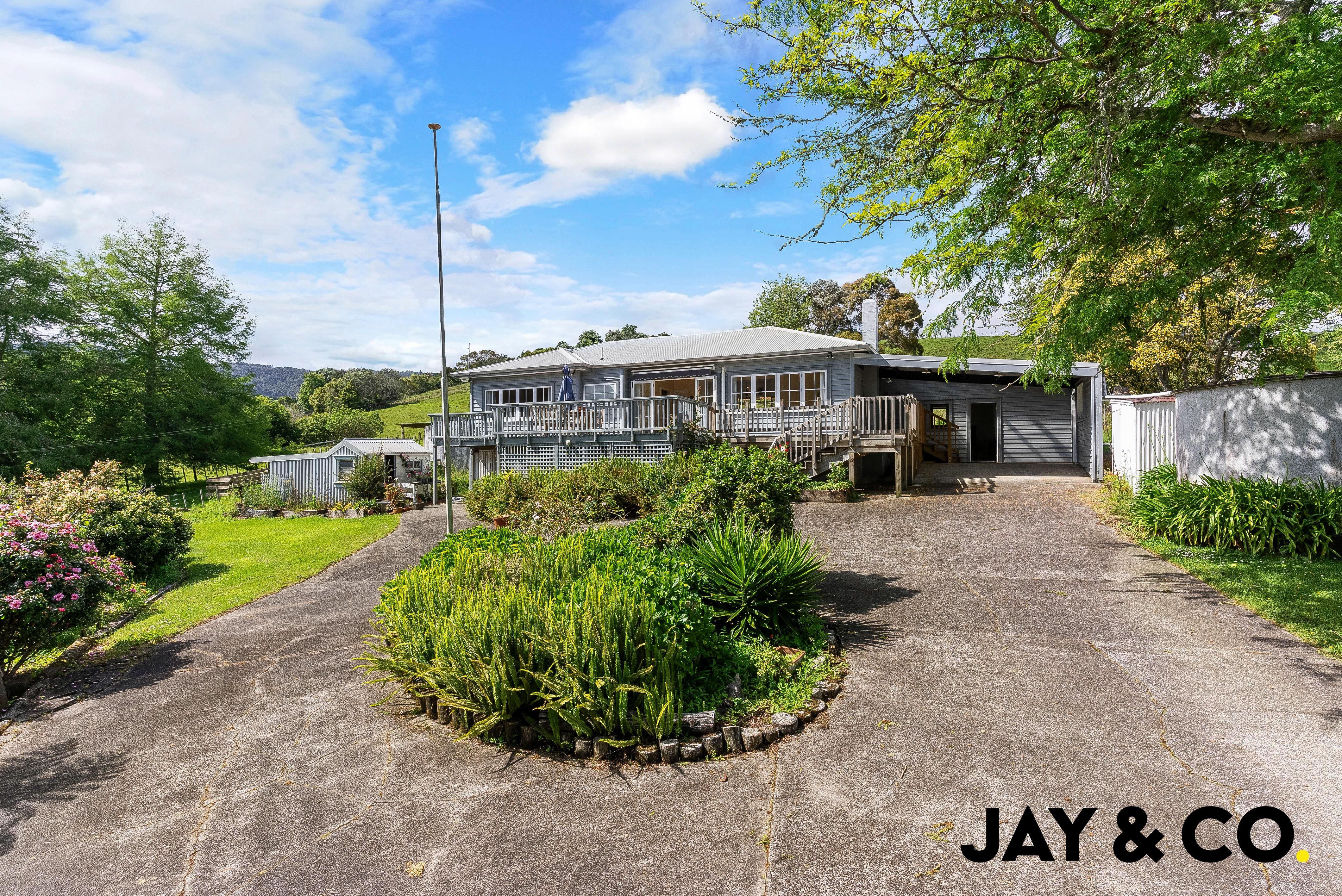 525 Ness Valley Road, Ness Valley, Manukau City