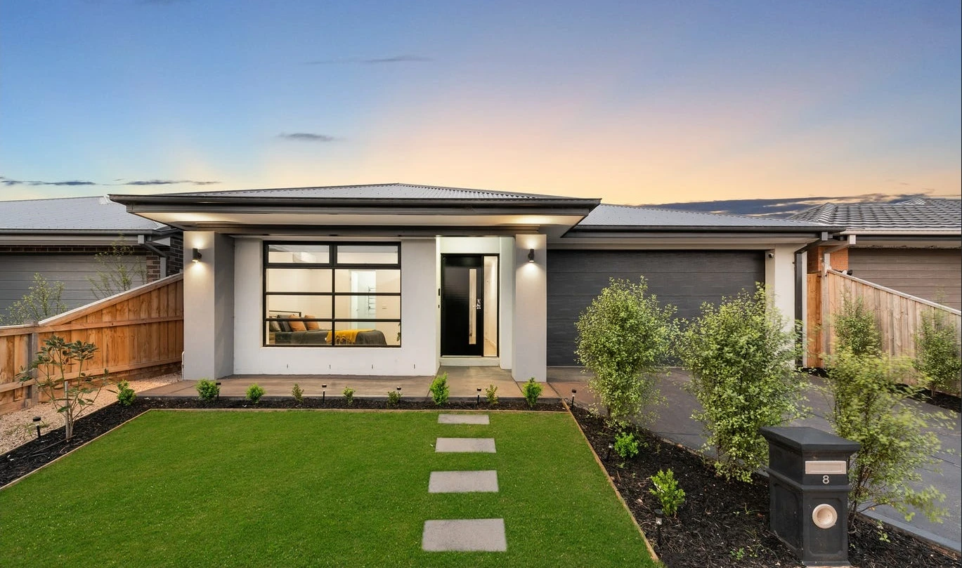 8 Camini Grove, Truganina, VIC 3029