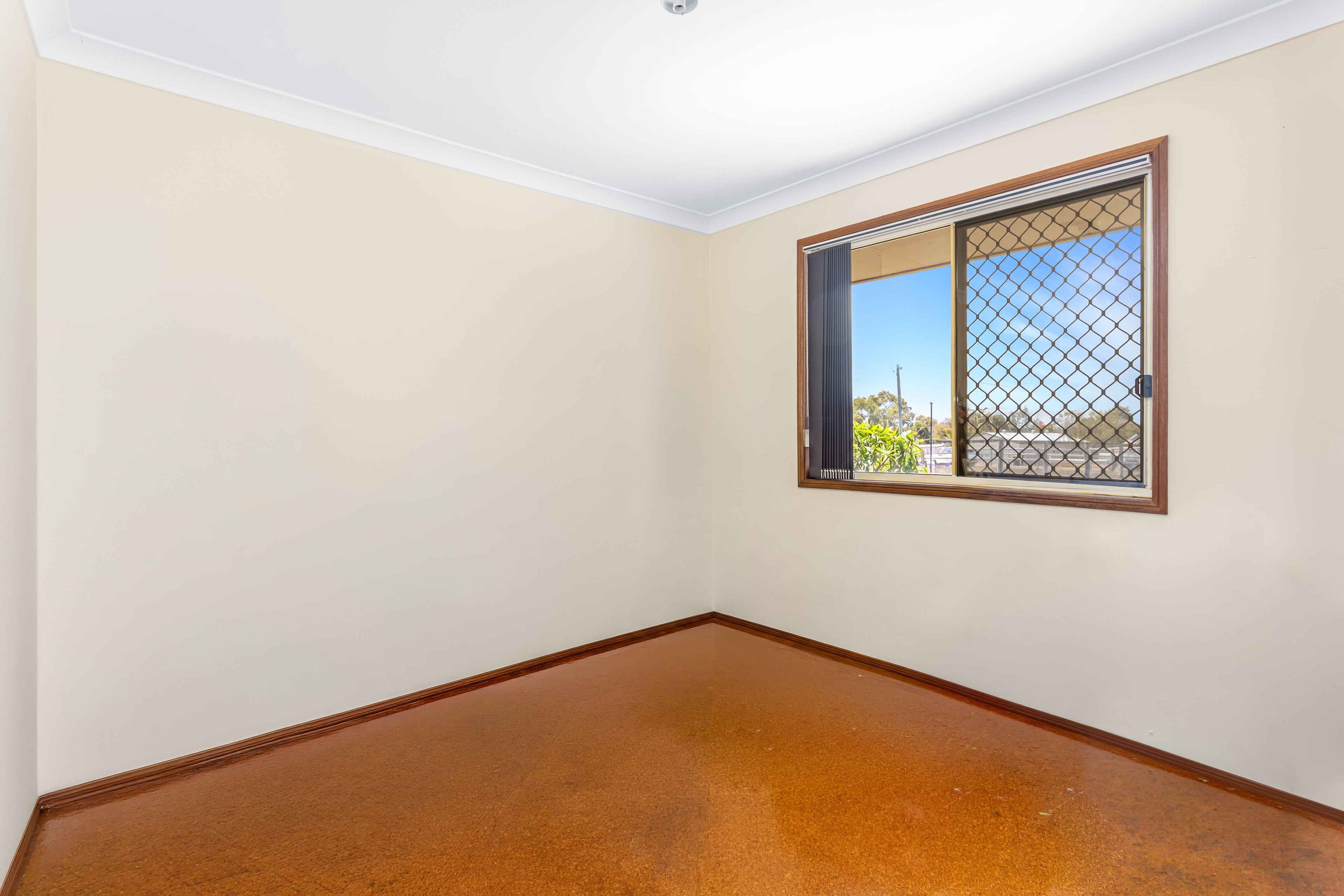 16 Brown Close — photo 10 of 13