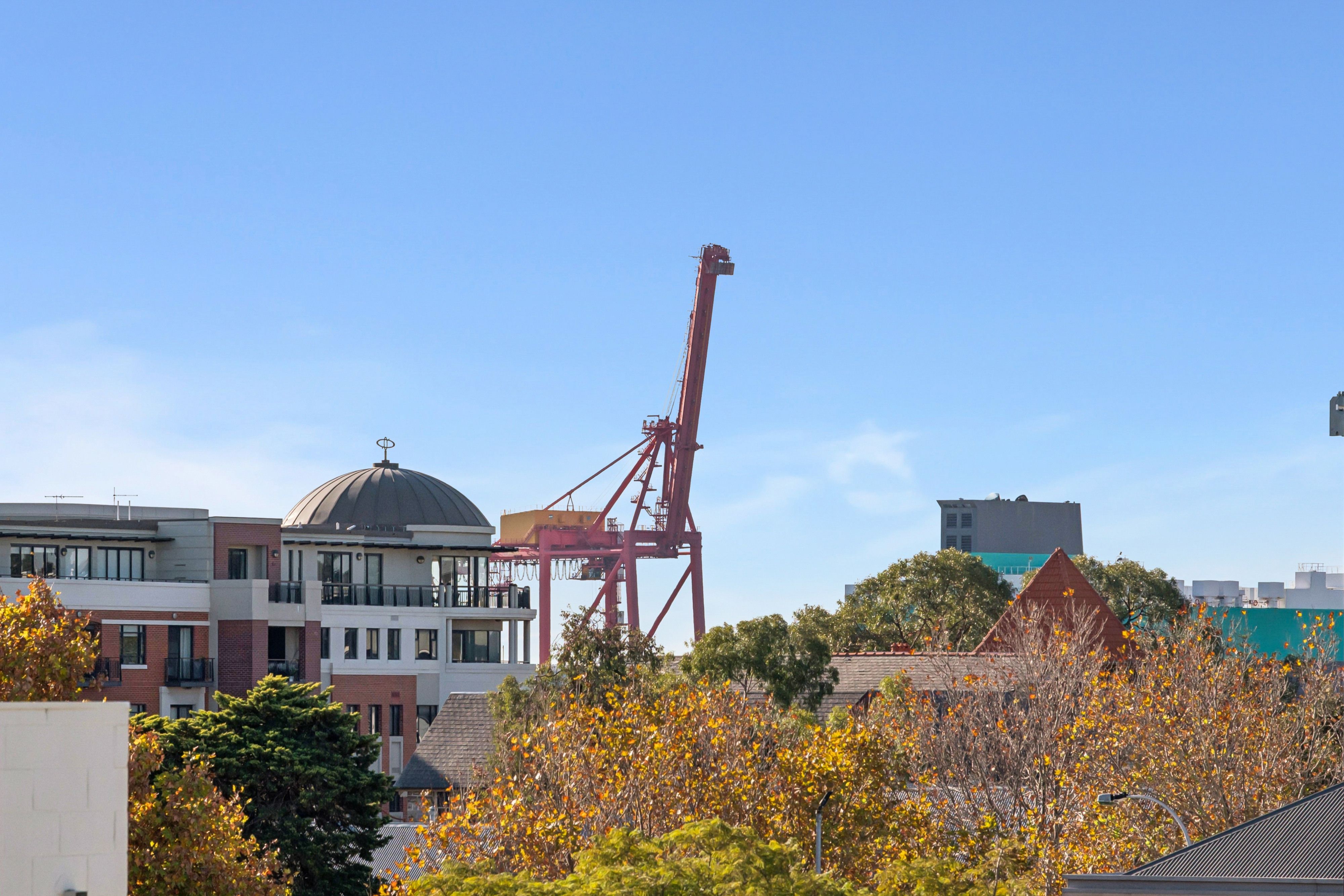 410/23 Adelaide Street — photo 9 of 11