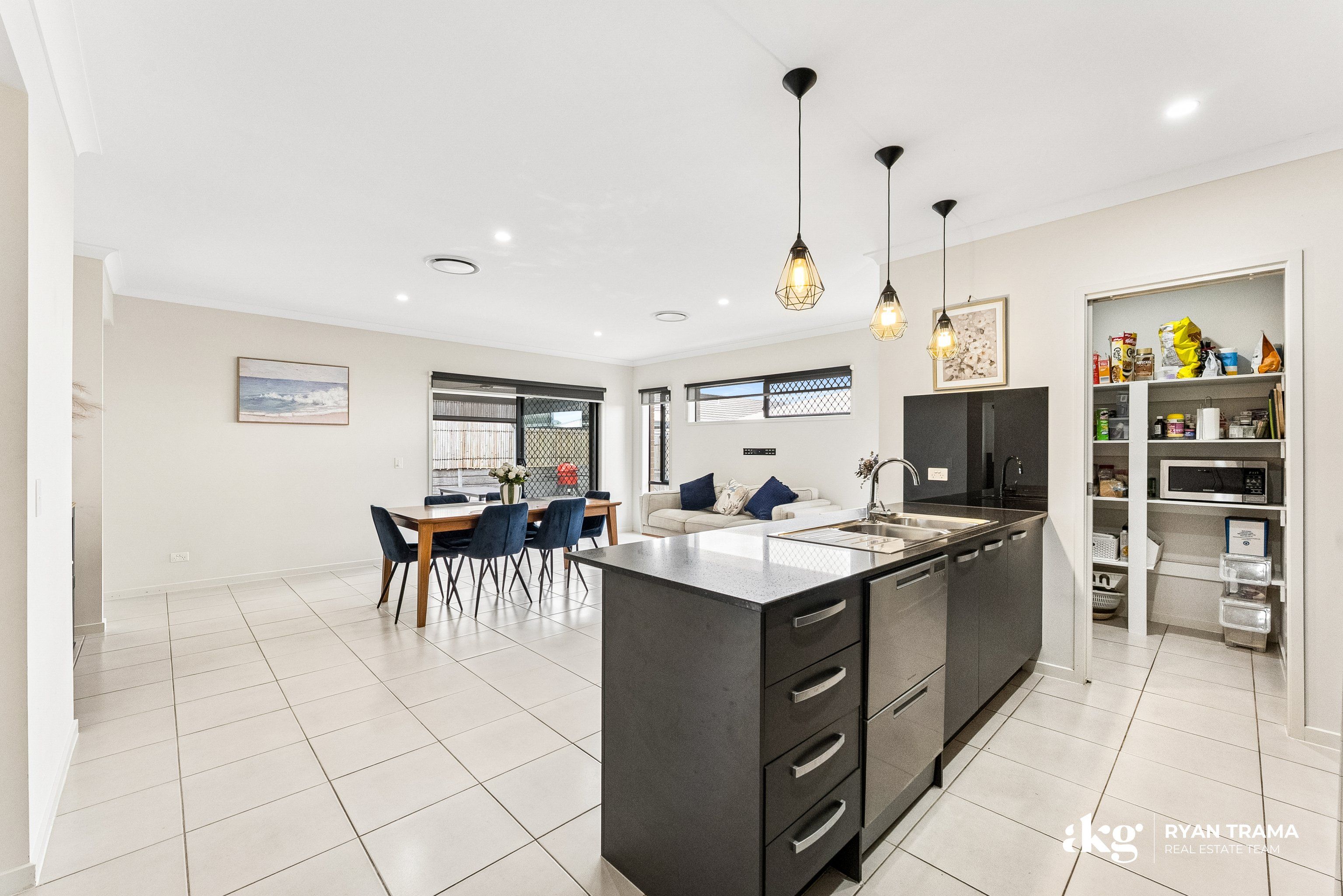6 Allerton Park Drive — photo 7 of 30