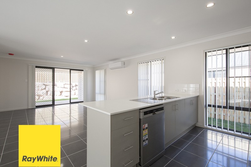 6 Vista Crescent, Pimpama, QLD 4209