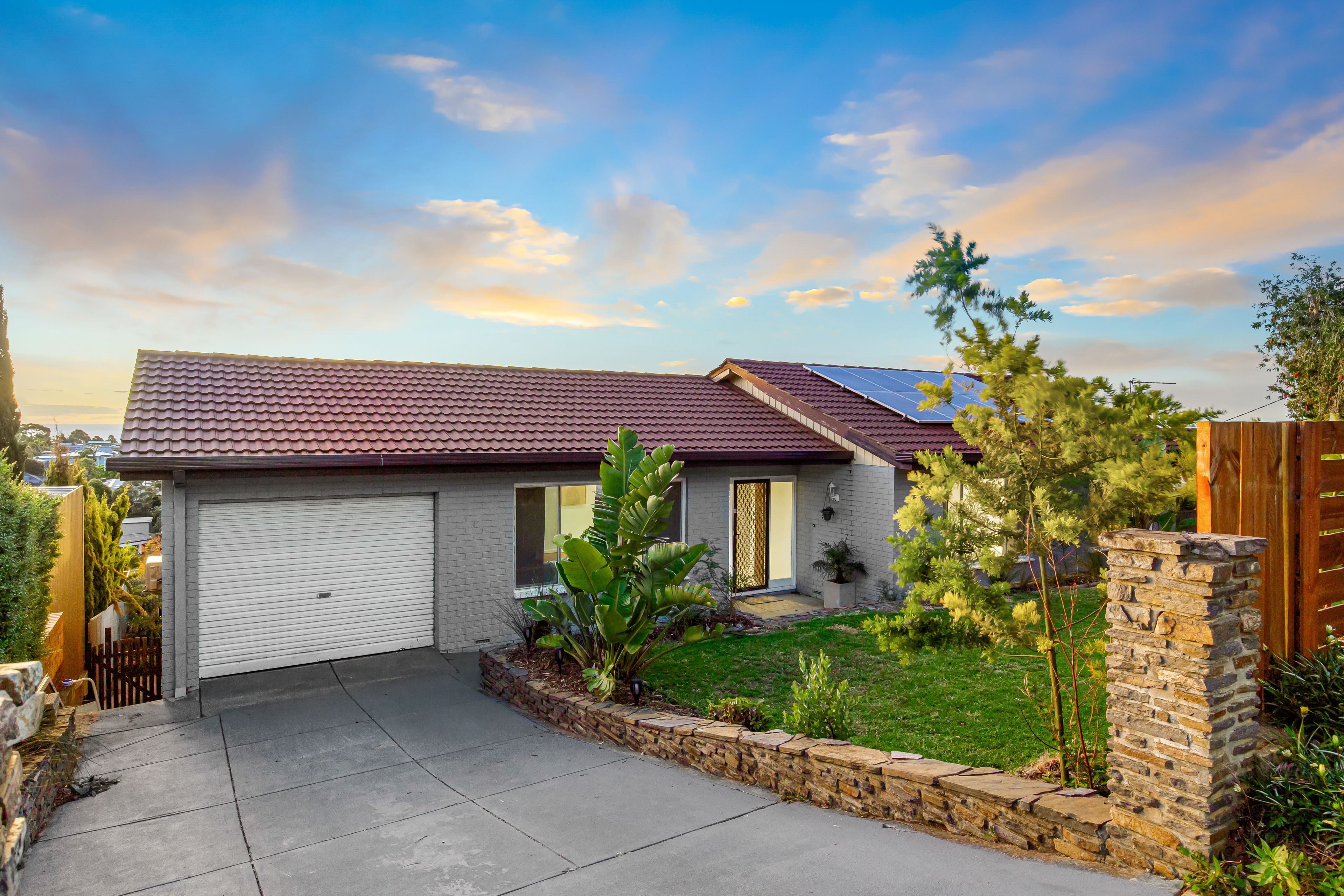 19 Davey Crescent, Seaview Downs, SA 5049