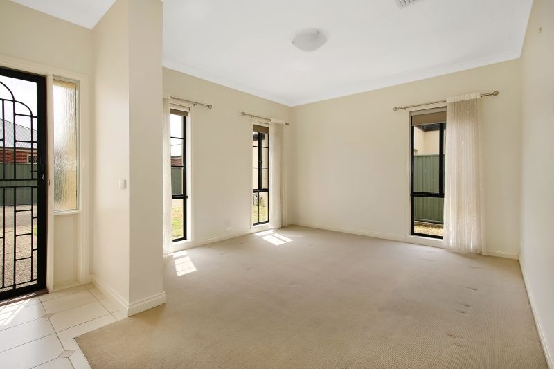 2/213 Cadell Street, East Albury, NSW 2640